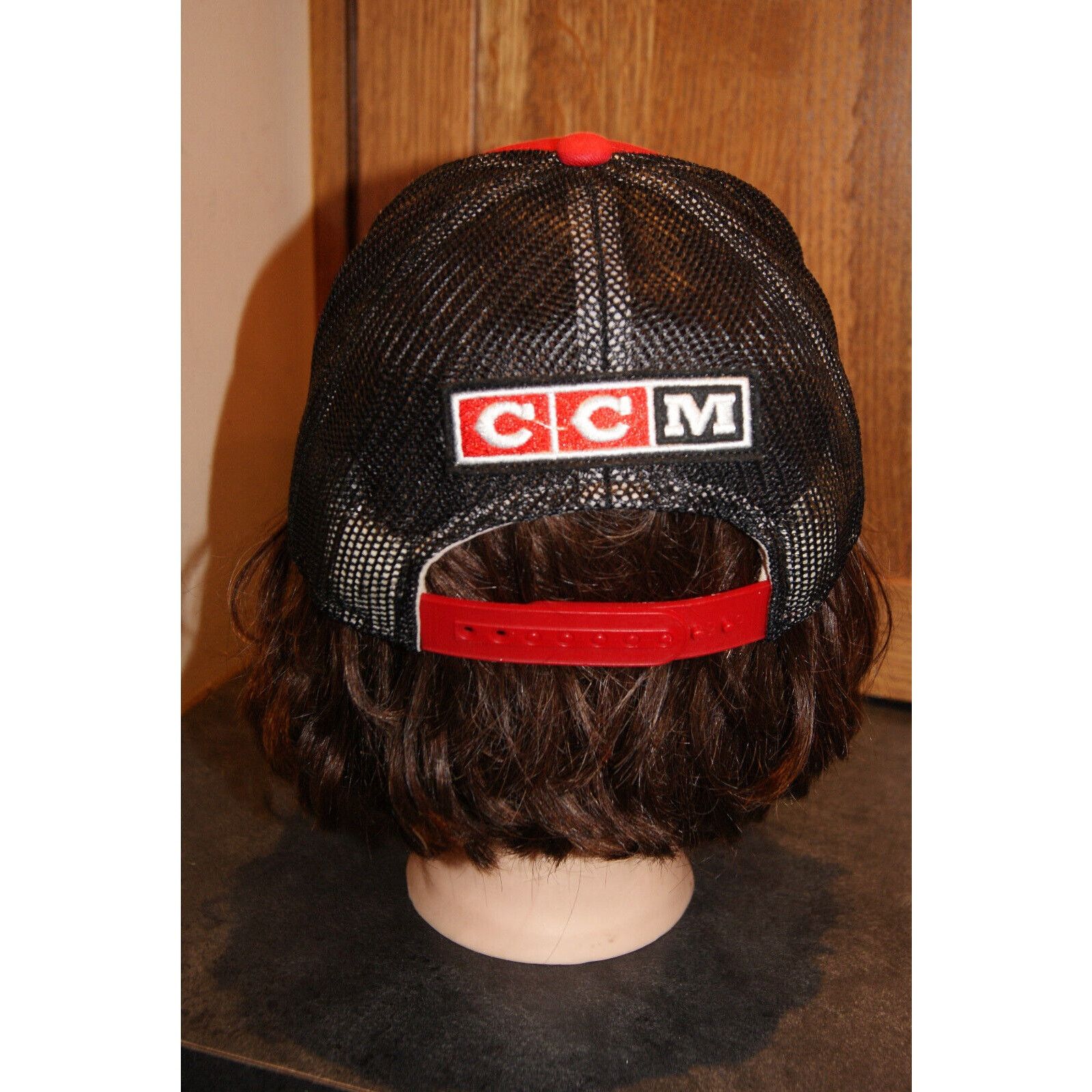 Ccm Chicago Blackhawks Mesh Trucker Hat Cap Snapback NHL Hockey Size ONE SIZE - 4 Thumbnail
