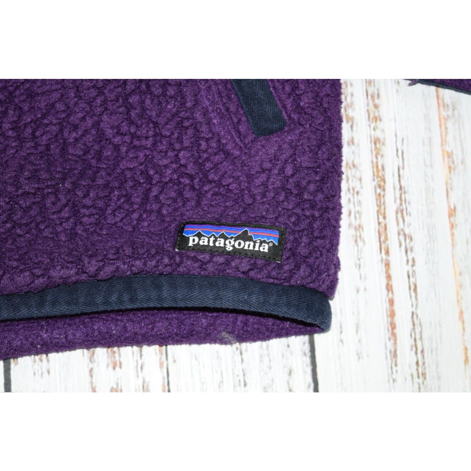 Patagonia PATAGONIA WOMENS FLEECE SHEARLING CARDIGAN HOODED BUTTON UP PURPLE EGGPLANT SZ S Size S / US 4 / IT 40 - 2 Thumbnail