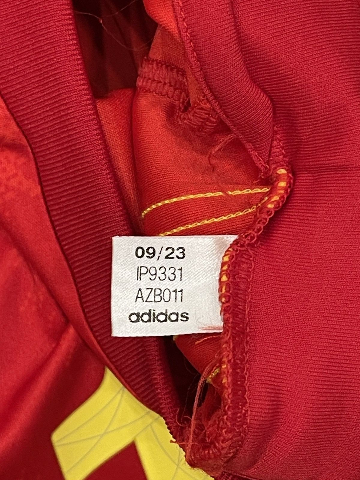 Adidas Adidas Spain DEAN HUIJSEN🇪🇸 2024/25 home jersey (Size medium) Size US M / EU 48-50 / 2 - 3 Thumbnail