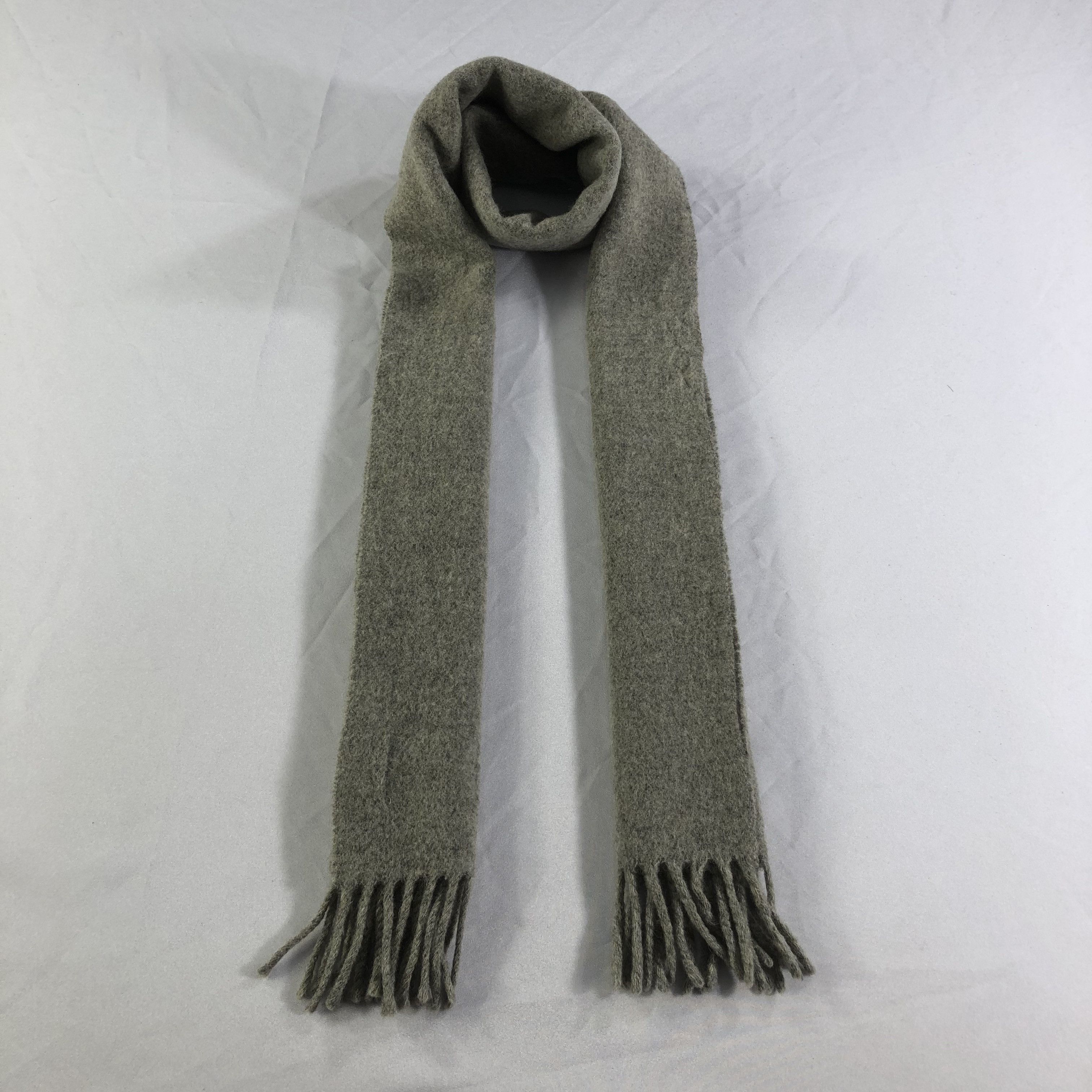 Polo Ralph Lauren Polo Ralph Lauren Plain Wool Scarf Muffler V1675 Size ONE SIZE - 1 Thumbnail