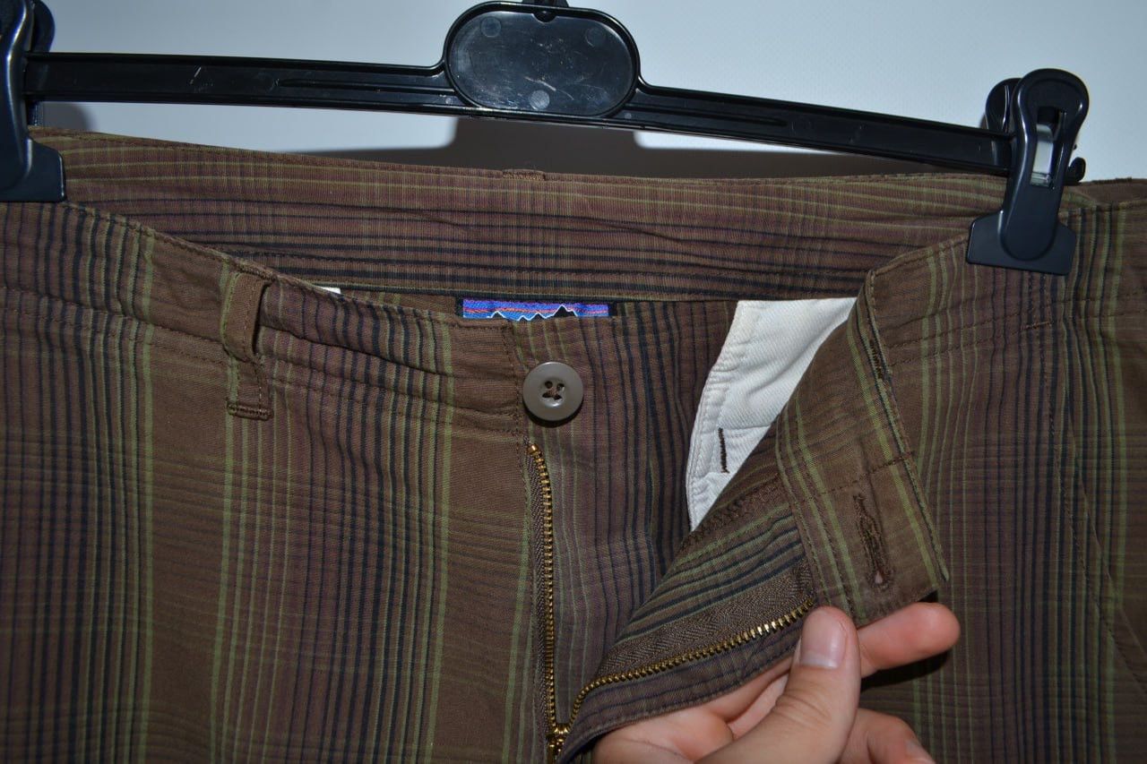 Patagonia Patagonia Shorts Cargo Brown Striped Men size 34 Size US 34 / EU 50 - 10 Thumbnail