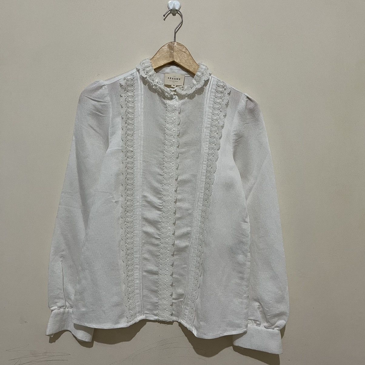 Sezane Sezane lace blouse Size XS / US 0-2 / IT 36-38 - 1 Thumbnail