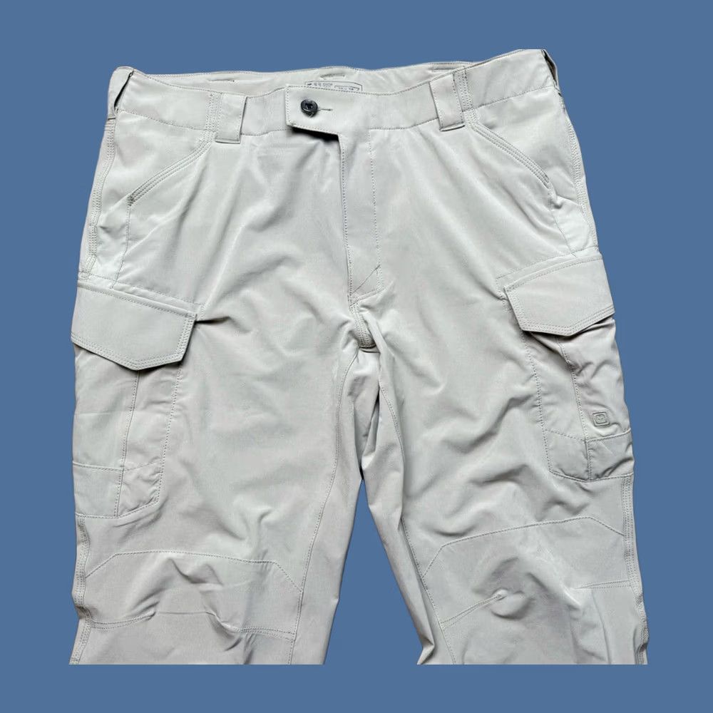 Vintage 5.11 Tactical Mens Cargo Pants - 38x34 Beige Traverse 2.0 Workwear - Utility Size US 38 / EU 54 - 1 Thumbnail