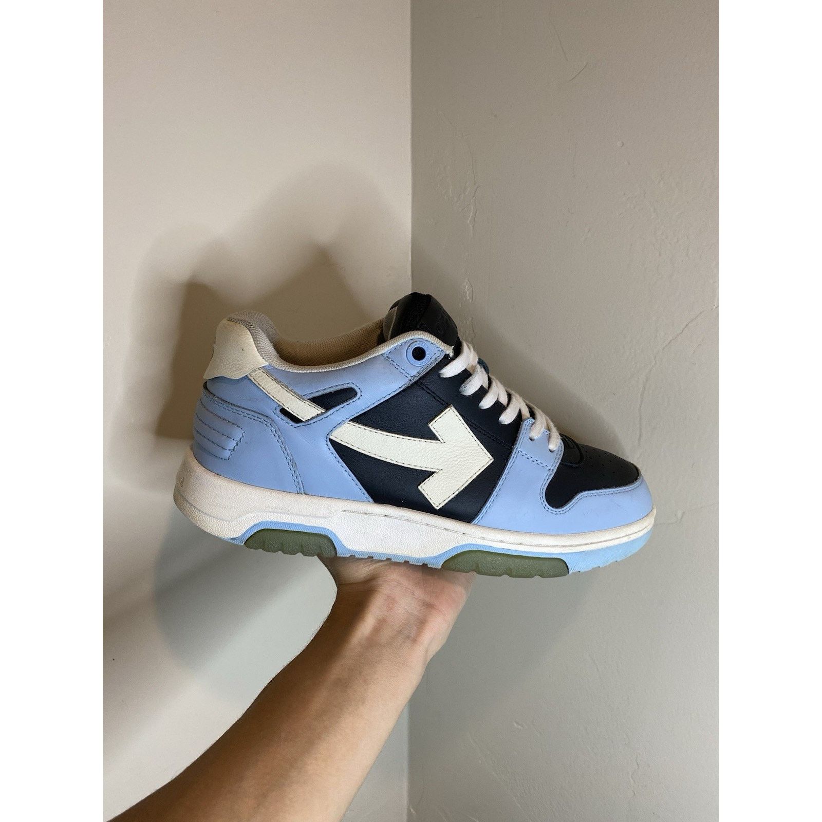 Off-White Size 41 (8 US) Off-White Out of Office 'UNC Blue White ' Size US 8 / EU 41 - 3 Thumbnail