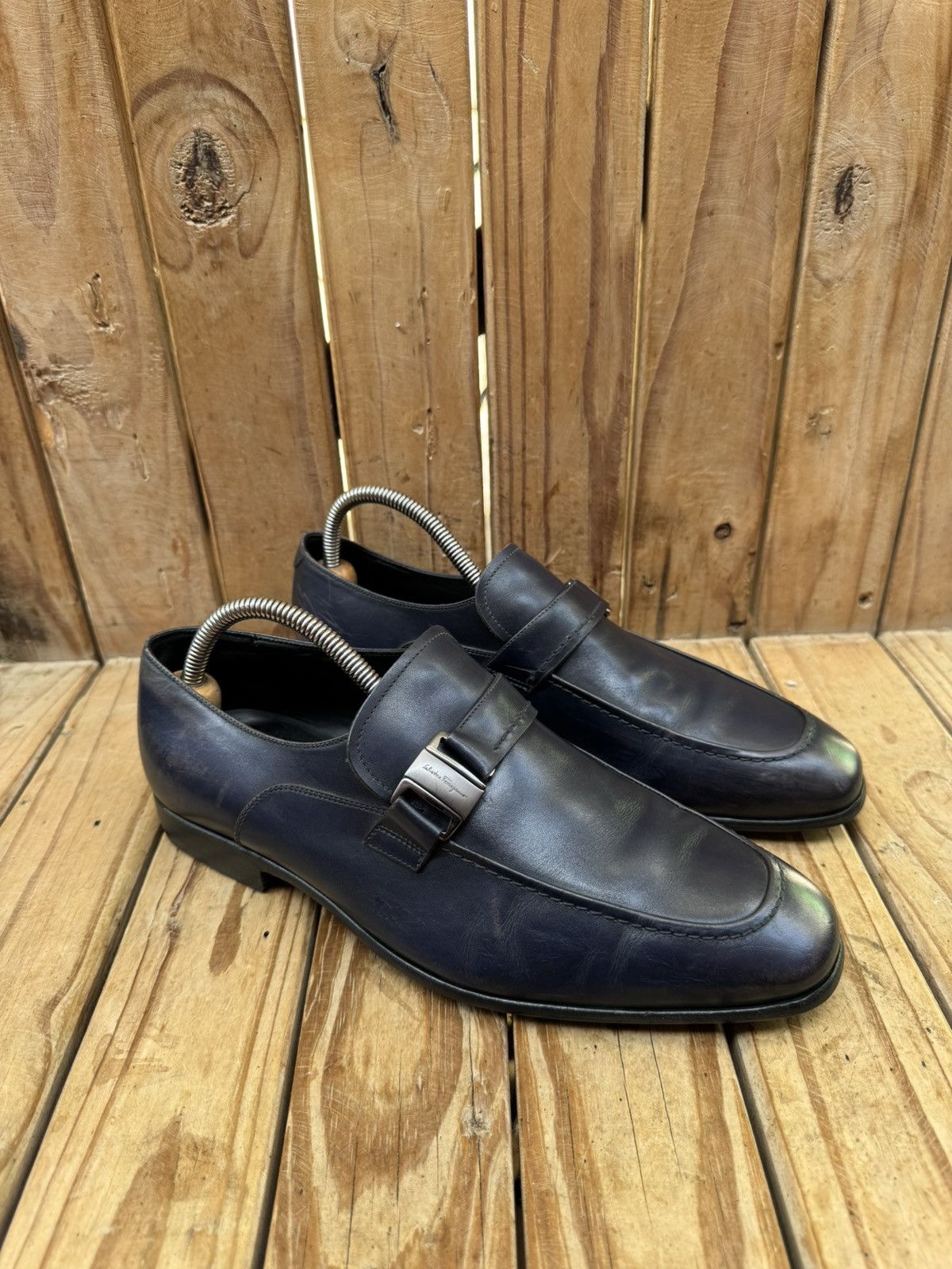Salvatore Ferragamo Salvatore Ferragamo dark blue Leather shoes Sz USA 7.5 EEE Size US 7.5 / EU 40-41 - 25 Thumbnail