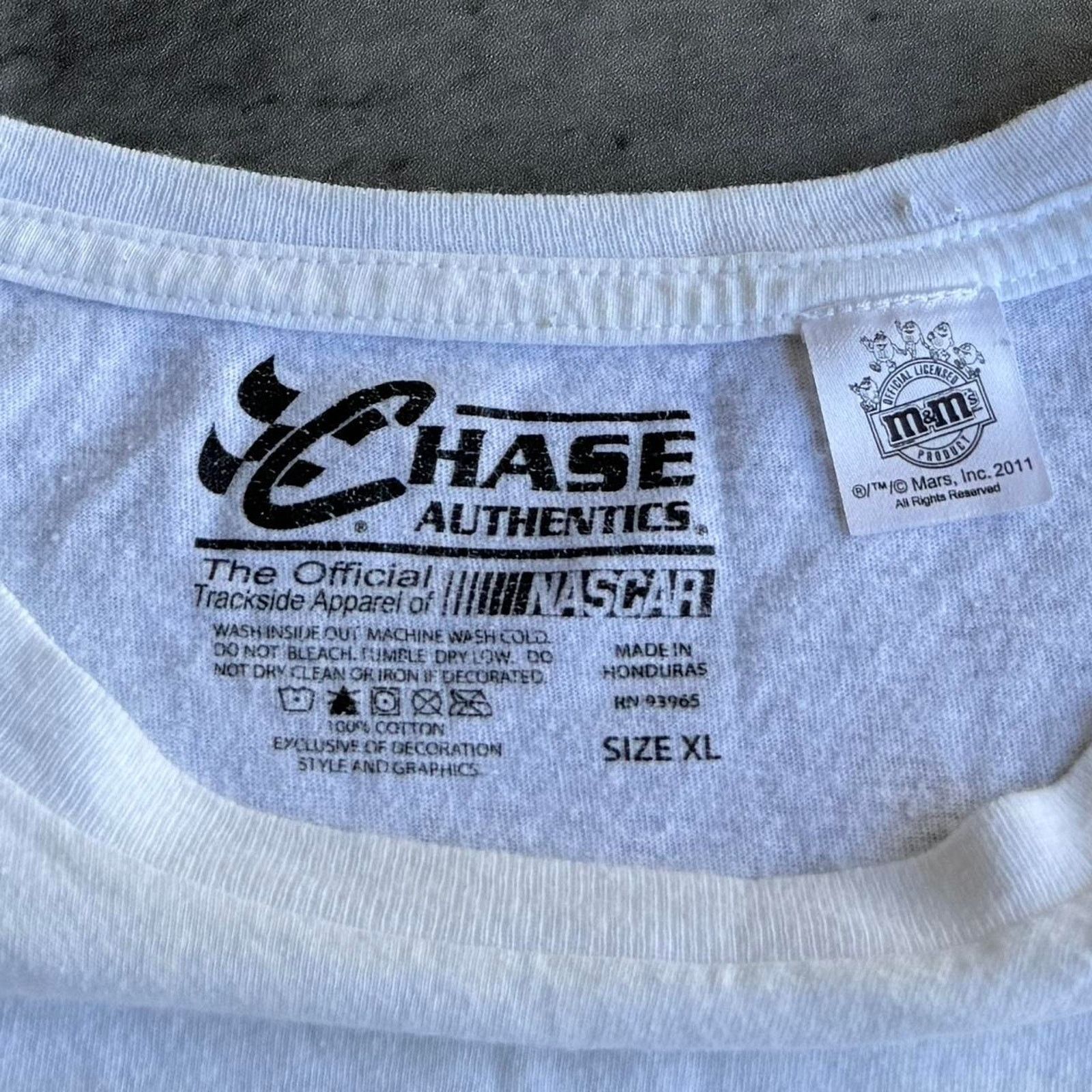 Chase Authentics × NASCAR × Vintage Vintage Y2K Nascar Racing M&M’s Chase Authentics Shirt Size US XL / EU 56 / 4 - 4 Thumbnail