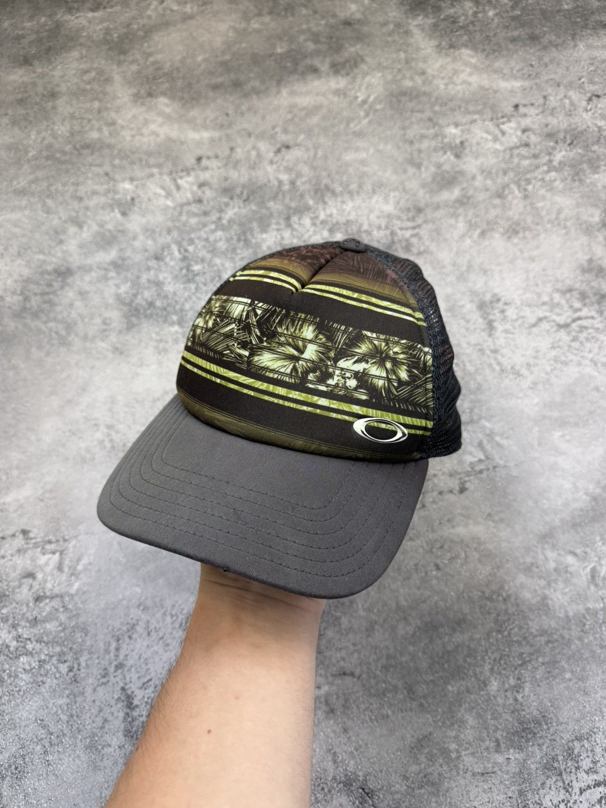 Oakley Vintage Oakley Cap Black Neon Green Hat Logo Y2K Streetwear Size ONE SIZE - 1 Thumbnail