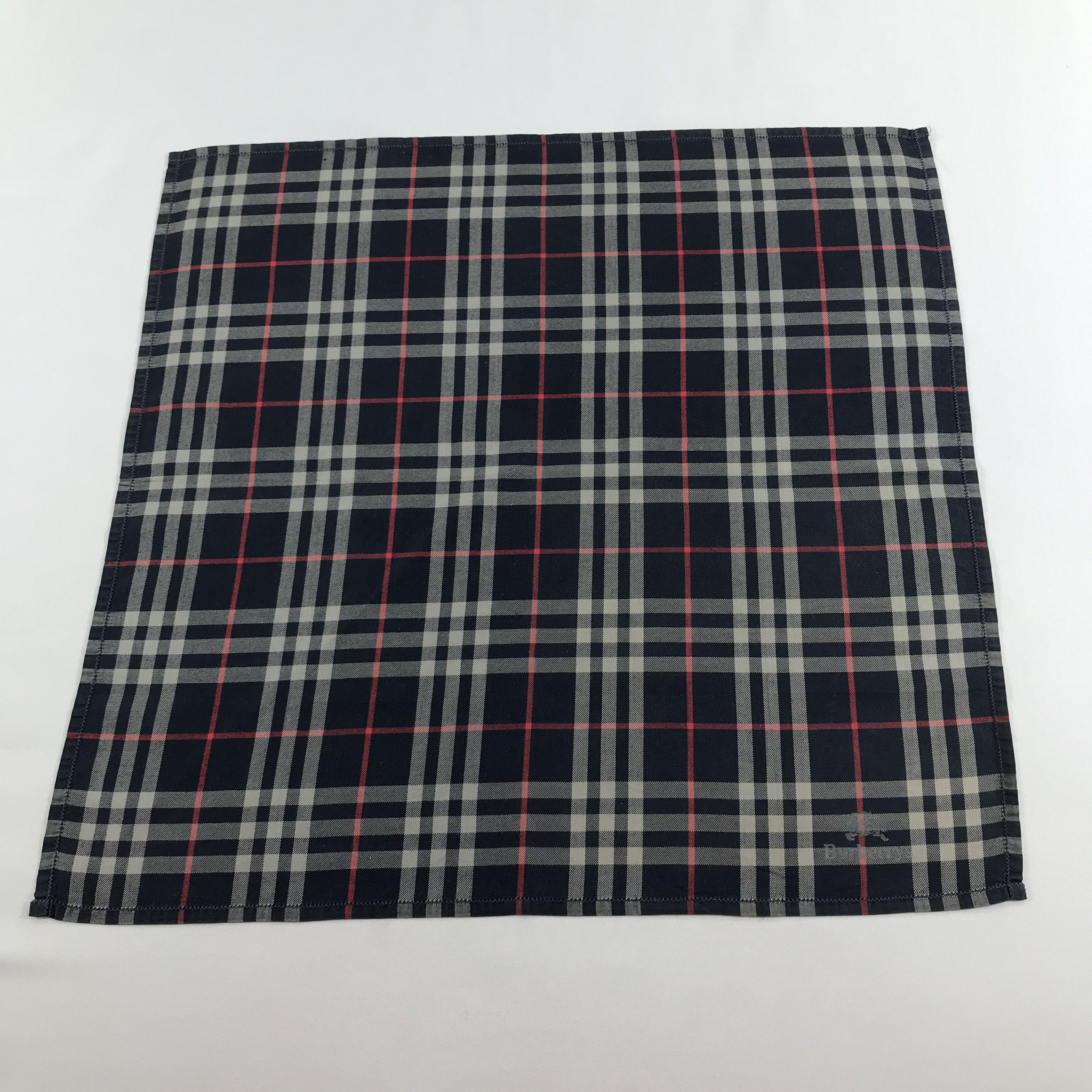 Burberry Burberrys Nova Check Handkerchief Neckerchief Bandana H904 Size ONE SIZE - 2 Thumbnail