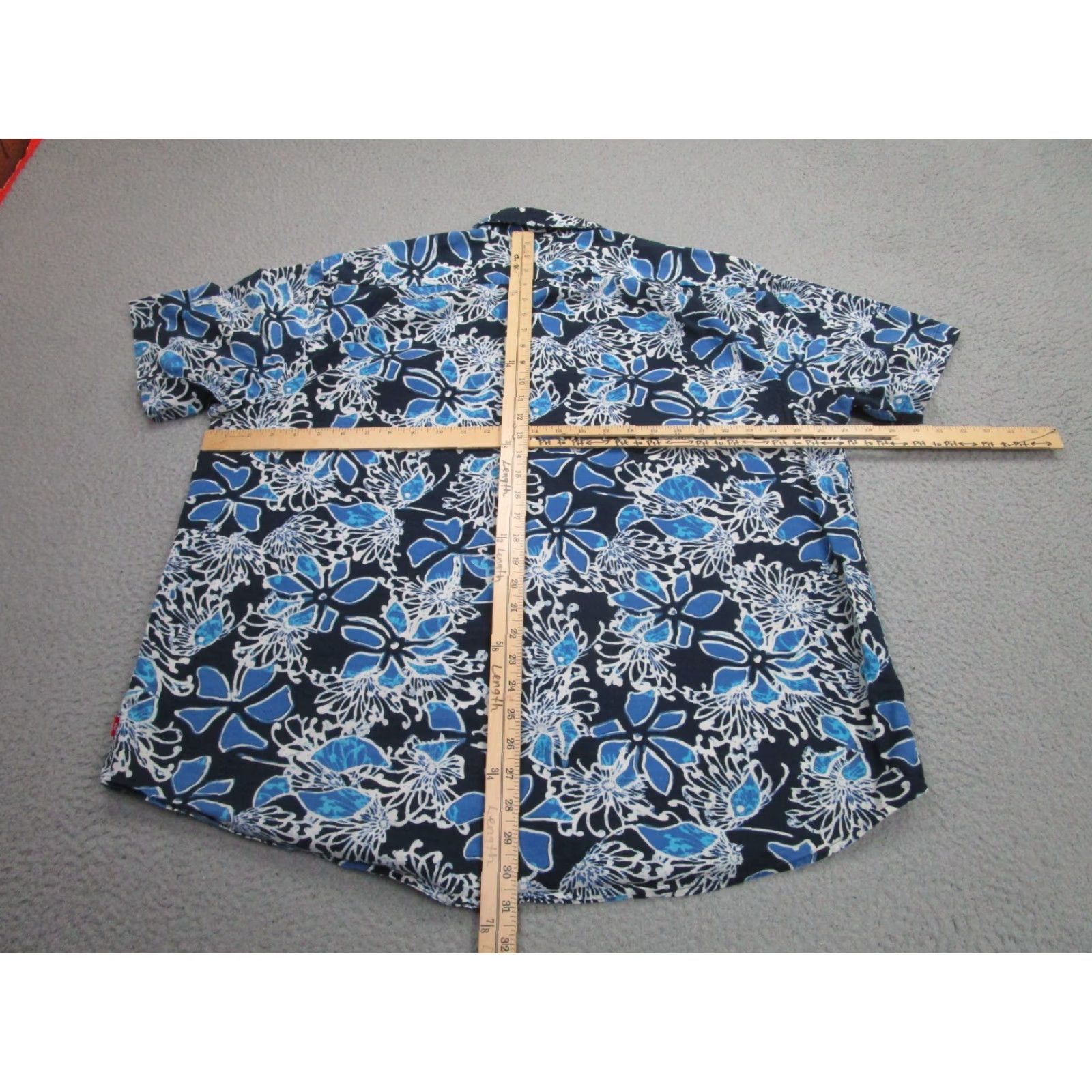 Izod VINTAGE Izod Shirt Mens XL Blue Floral Classic Hawaiian Short Sleeve Camp Button Front Size US XL / EU 56 / 4 - 6 Thumbnail
