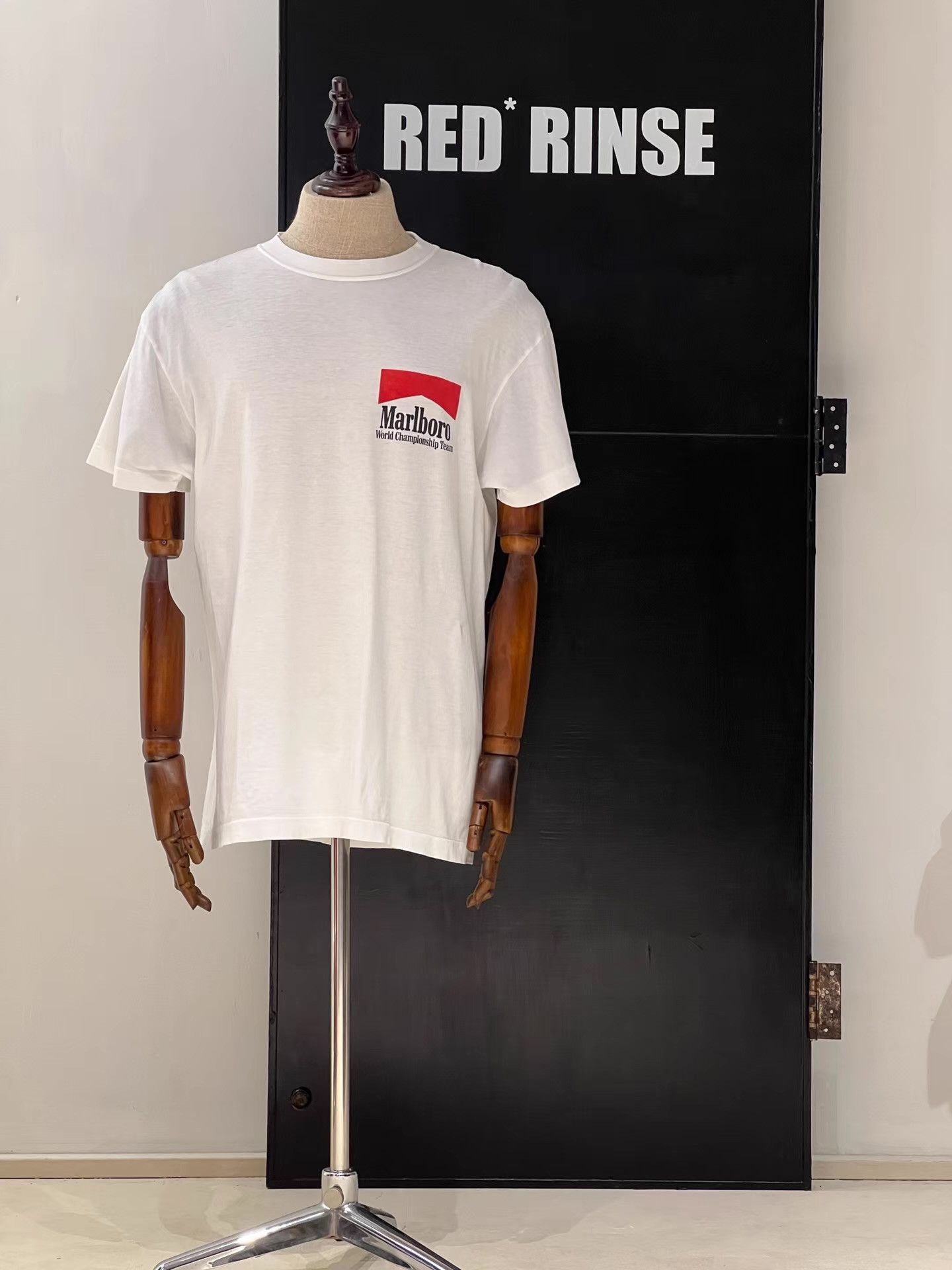Vintage Vintage Archive Marlboro Short Sleeve T‑shirt Q13 Size US L / EU 52-54 / 3 - 2 Thumbnail