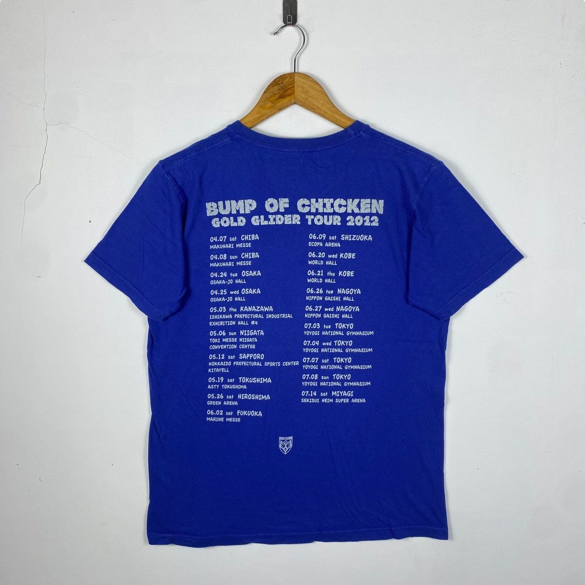Other Japanese Band BUMP OF CHICKEN Gold Glider Tour 2012 Tee Size US M / EU 48-50 / 2 - 4 Thumbnail