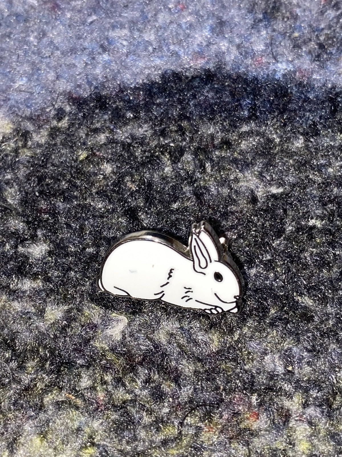 Supreme Supreme Bunny Pin Size ONE SIZE - 1 Thumbnail