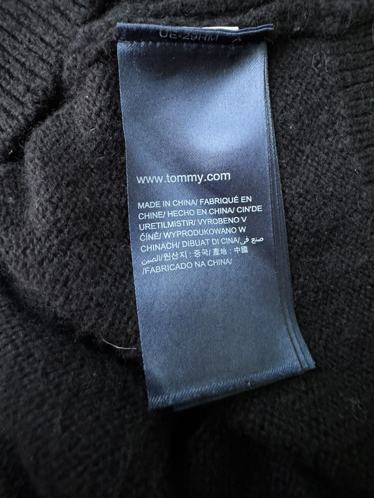 Tommy Hilfiger Tommy Hilfiger 1/3 Button Up Knitwear Sweater Size US L / EU 52-54 / 3 - 10 Thumbnail