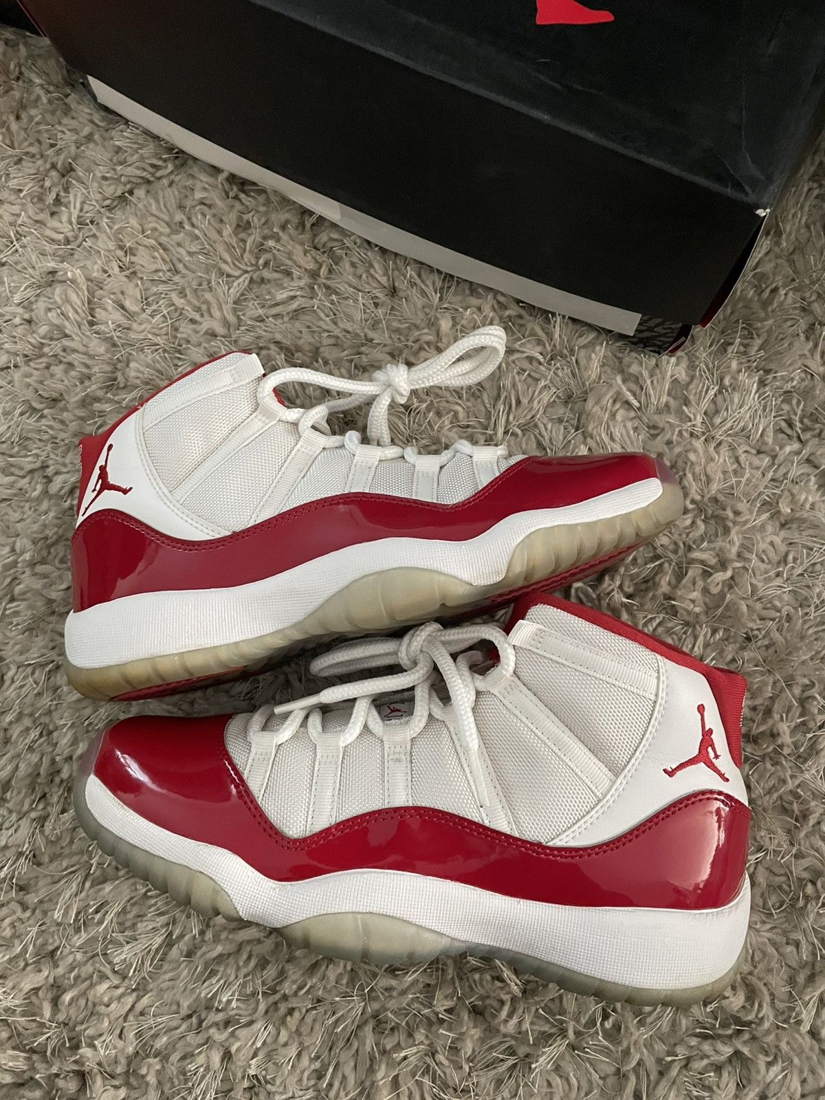 Jordan Brand Jordan 11 Cherry GS Size US 7 / EU 40 - 2 Thumbnail