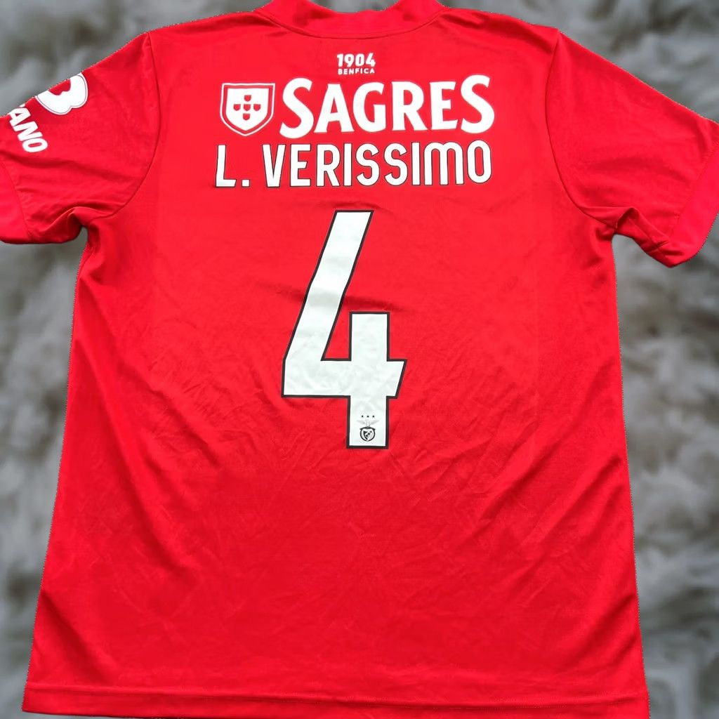 Vintage Benfica Jersey Mens Medium Red 2021 2022 Home Official Lucas Verissimo Da Silva Athletic Shirt T-Shirt Short Sleeve Size US M / EU 48-50 / 2 - 1 Thumbnail
