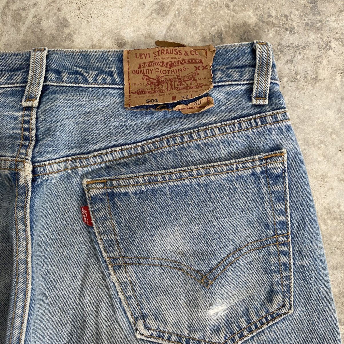 Levi's Vintage Levis 501 Faded Stonewashed Blue Distressed Jeans Size US 32 / EU 48 - 15 Thumbnail