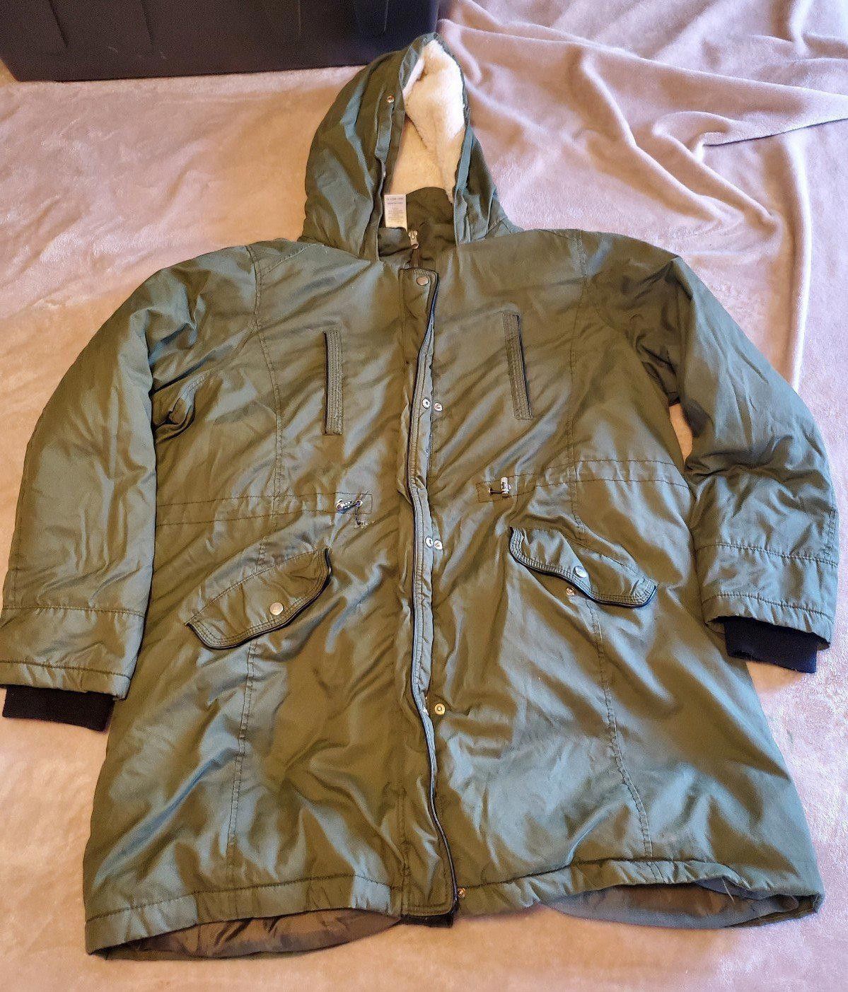 Designer Time and Tru womens olive parka coat Jacket faux fur Hood 1X Size XL / US 12-14 / IT 48-50 - 1 Thumbnail