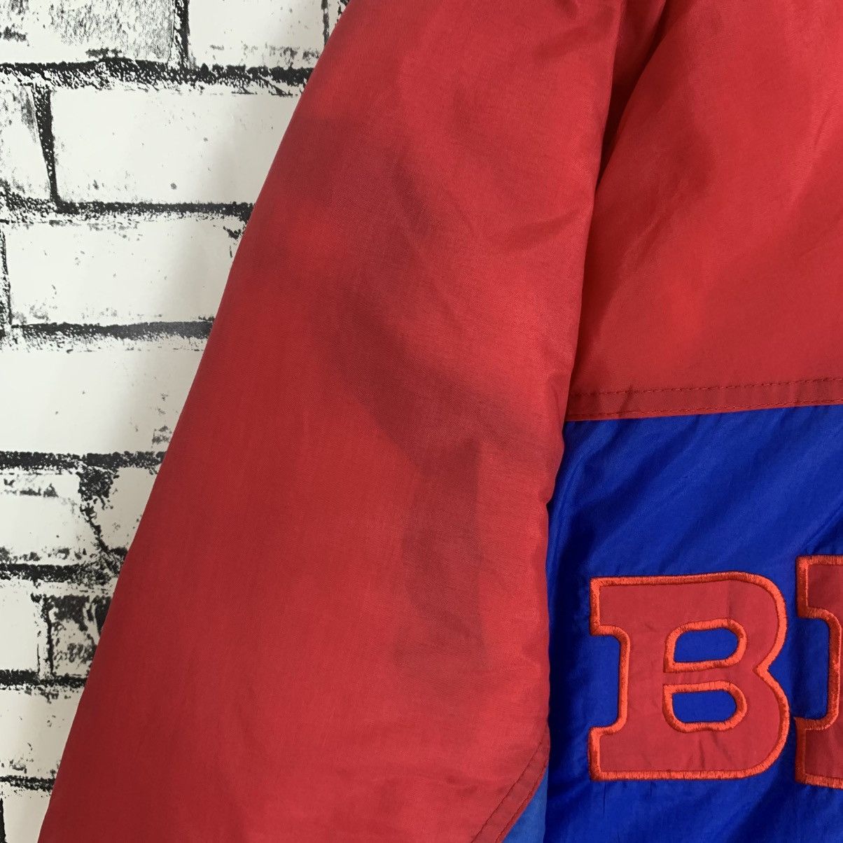 Logo 7 Vintage Logo 7 Buffalo Bills NFL Embroidered Jacket Size US M / EU 48-50 / 2 - 13 Thumbnail