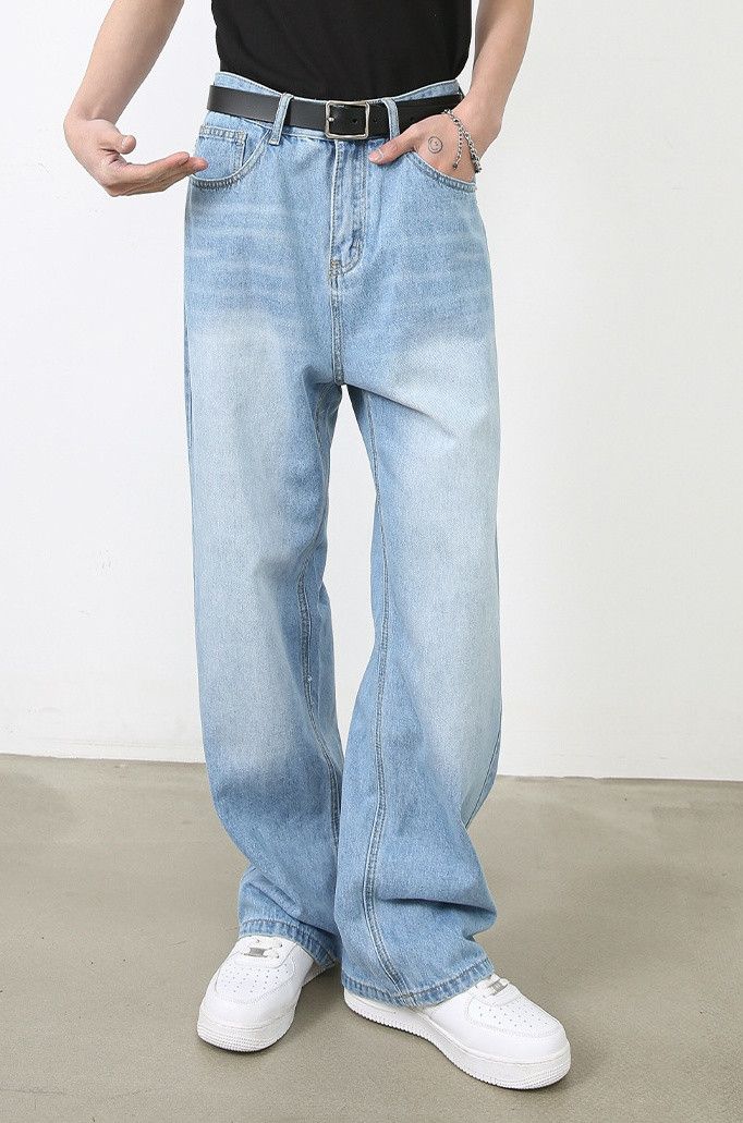 Designer × Japanese Brand Washed light blue mid-rise jeans Size US 32 / EU 48 - 4 Thumbnail