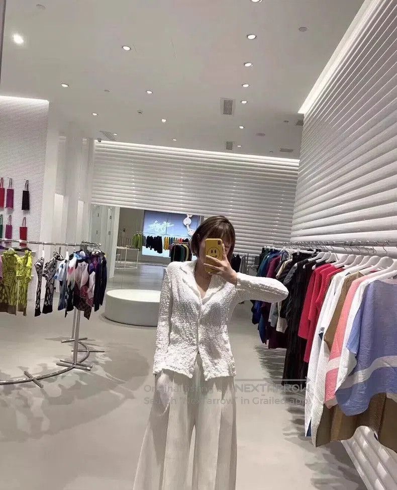 Issey Miyake Issey Miyake White Long Sleeve Jacket- Size US M / EU 48-50 / 2 - 2 Thumbnail