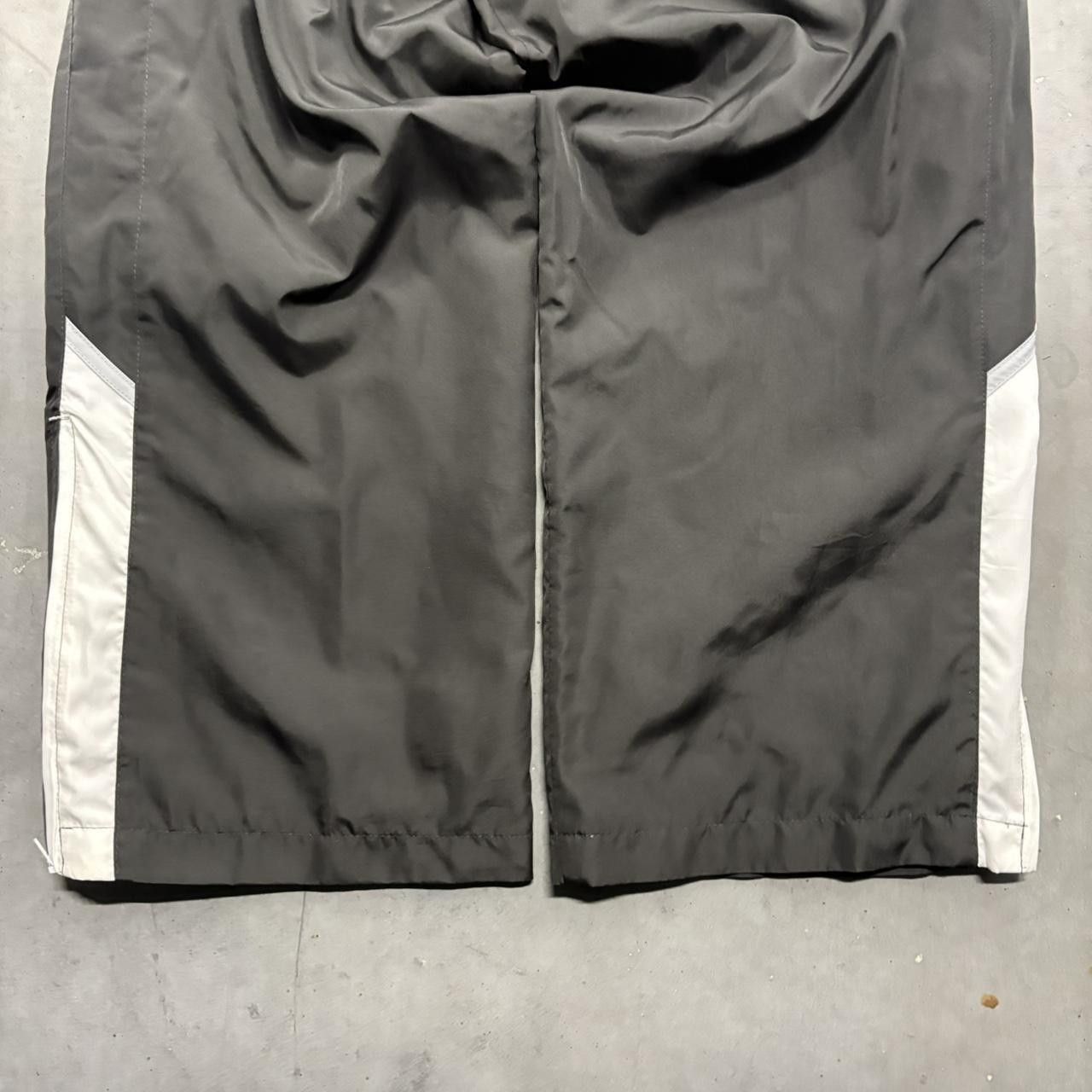 Vintage Crazy Vintage Y2K/2000s Super Baggy Avia Wideleg Track Pants With Leg Zippers ! Size US 38 / EU 54 - 4 Thumbnail