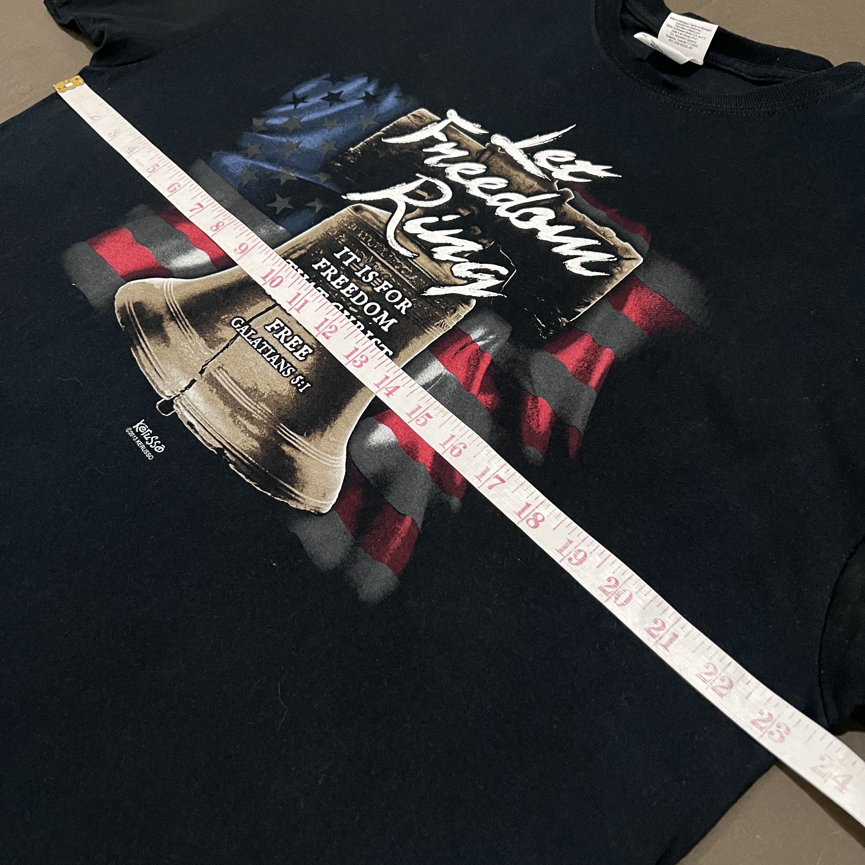 Vintage Vintage Y2K Let Freedom Ring Jesus God Holy Bible Tee XL Size US XL / EU 56 / 4 - 5 Thumbnail