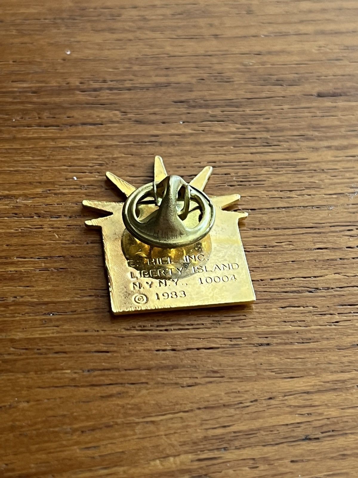 Vintage Liberty Island vintage pin Size ONE SIZE - 4 Thumbnail