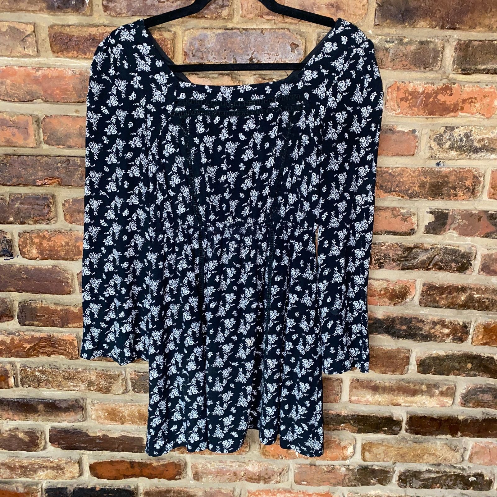 Other Miami Francesca's Black White Long Sleeve Mini Dress Small Size S / US 4 / IT 40 - 1 Thumbnail