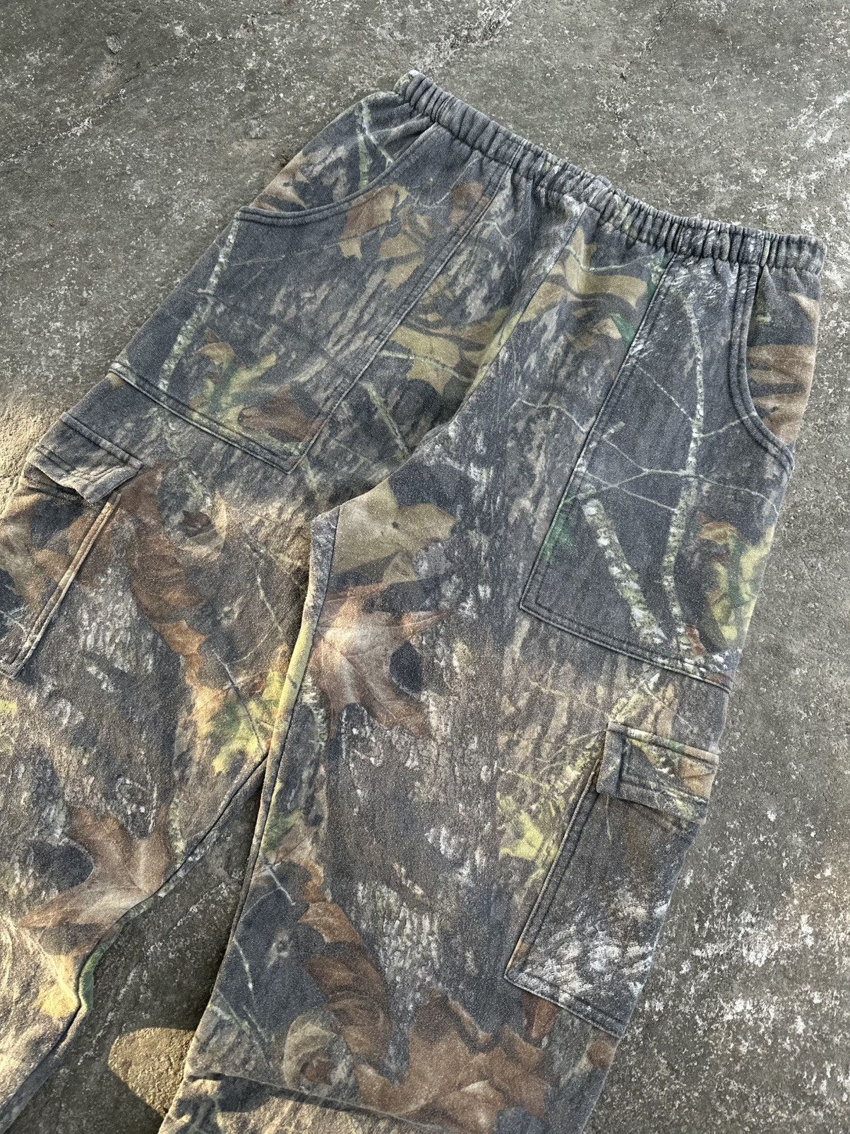Jerzees (Freesize) Crazy Vintage Y2K Faded Camo Baggy Sweatpants Size US 32 / EU 48 - 1 Thumbnail