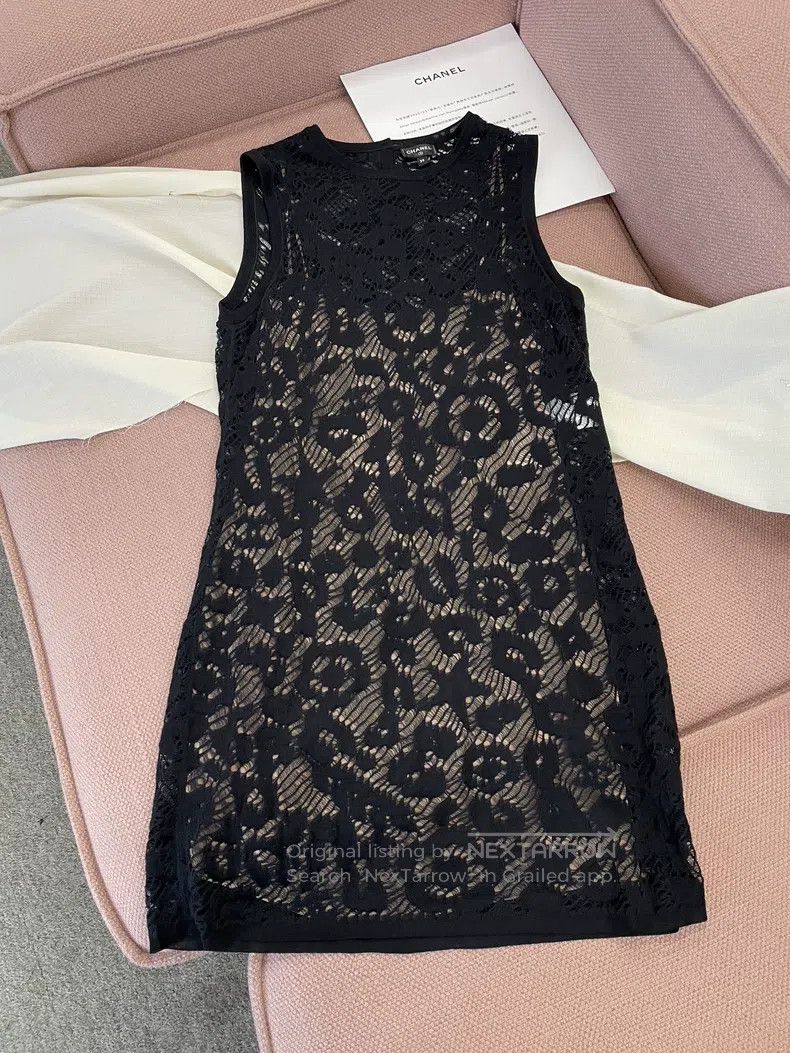 Chanel Chanel 22P black lace knitted sleeveless dress Size XS / US 0-2 / IT 36-38 - 1 Thumbnail