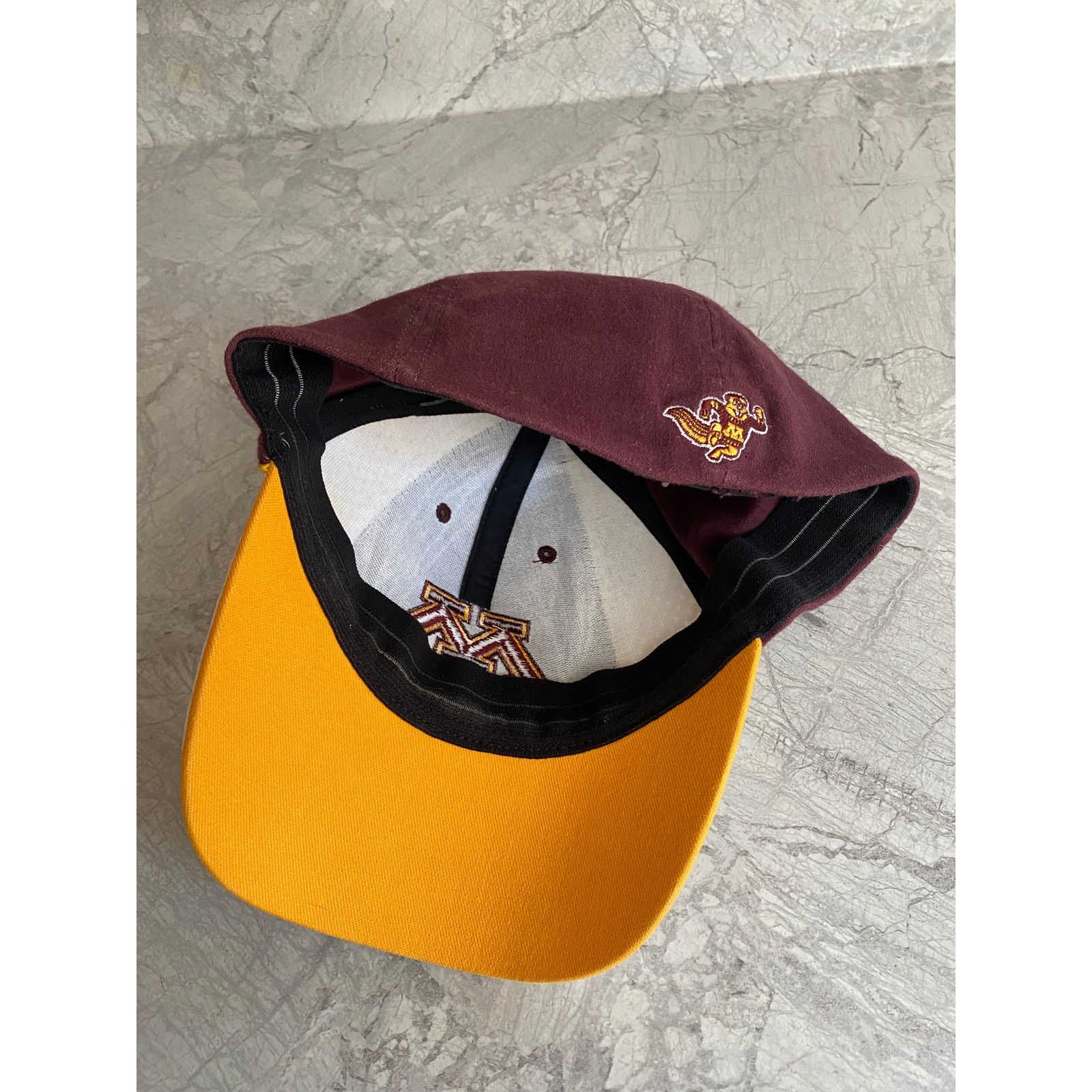 NCAA Minnesota Gophers Stretch-Fit Baseball Hat Size ONE SIZE - 5 Thumbnail