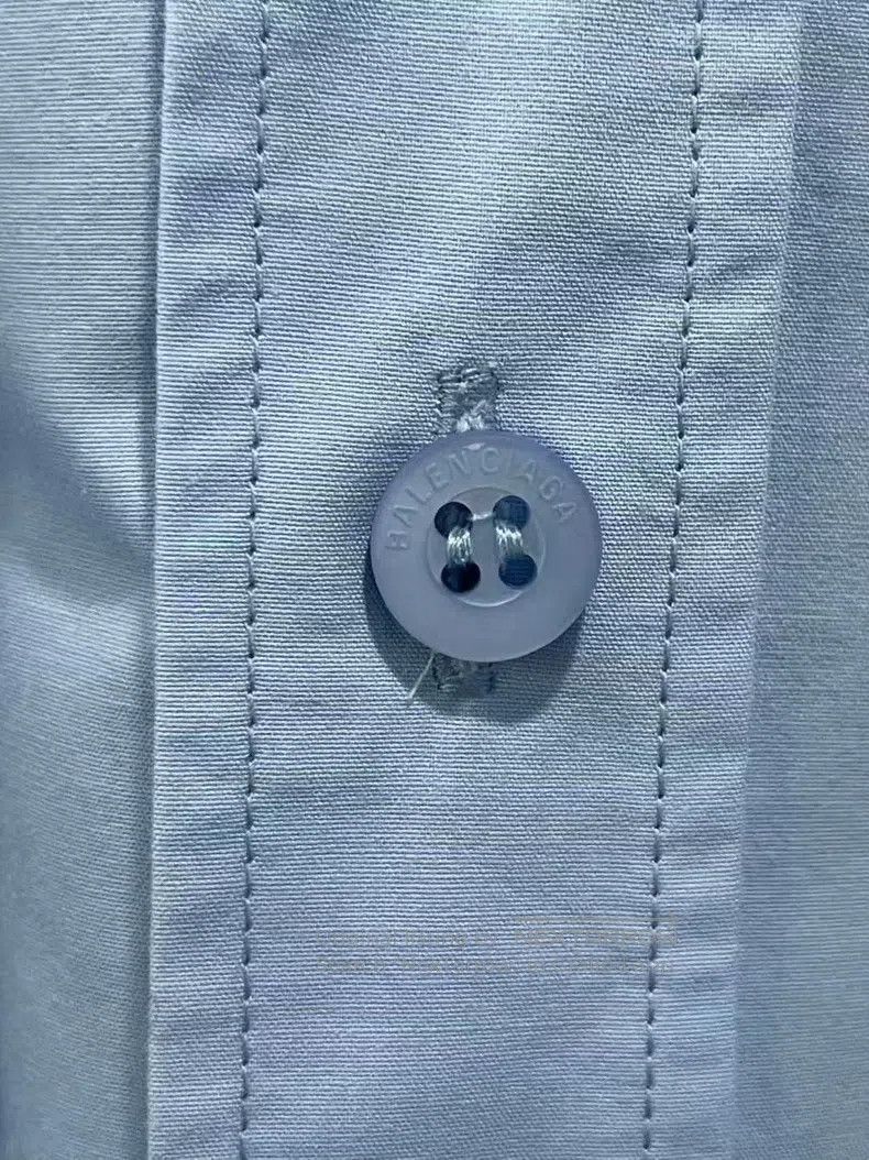 Balenciaga Balenciaga Back Printed Solid Color Long Sleeve Shirt Size US S / EU 44-46 / 1 - 5 Thumbnail