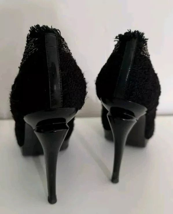 Chanel 2009 black tweed patent leather chains cap toe pumps Size US 11 / IT 41 - 8 Thumbnail