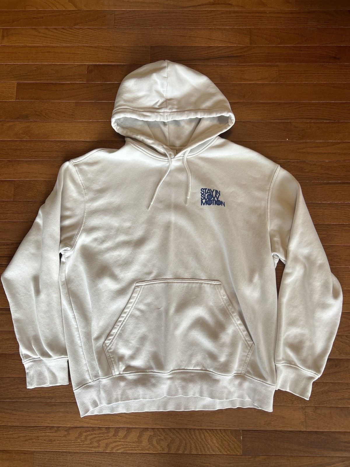 H&M “Stay in slow motion” cream oversized hoodie Size US L / EU 52-54 / 3 - 1 Thumbnail