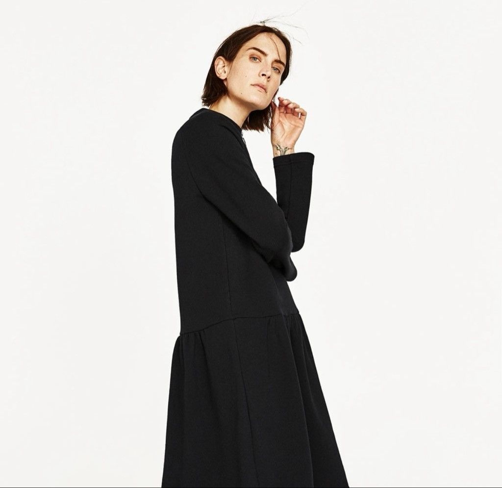 Zara ZARA Long Sleeve Sweater Dress Big Hoop Zipper Ruched Vneck Size S / US 4 / IT 40 - 3 Thumbnail