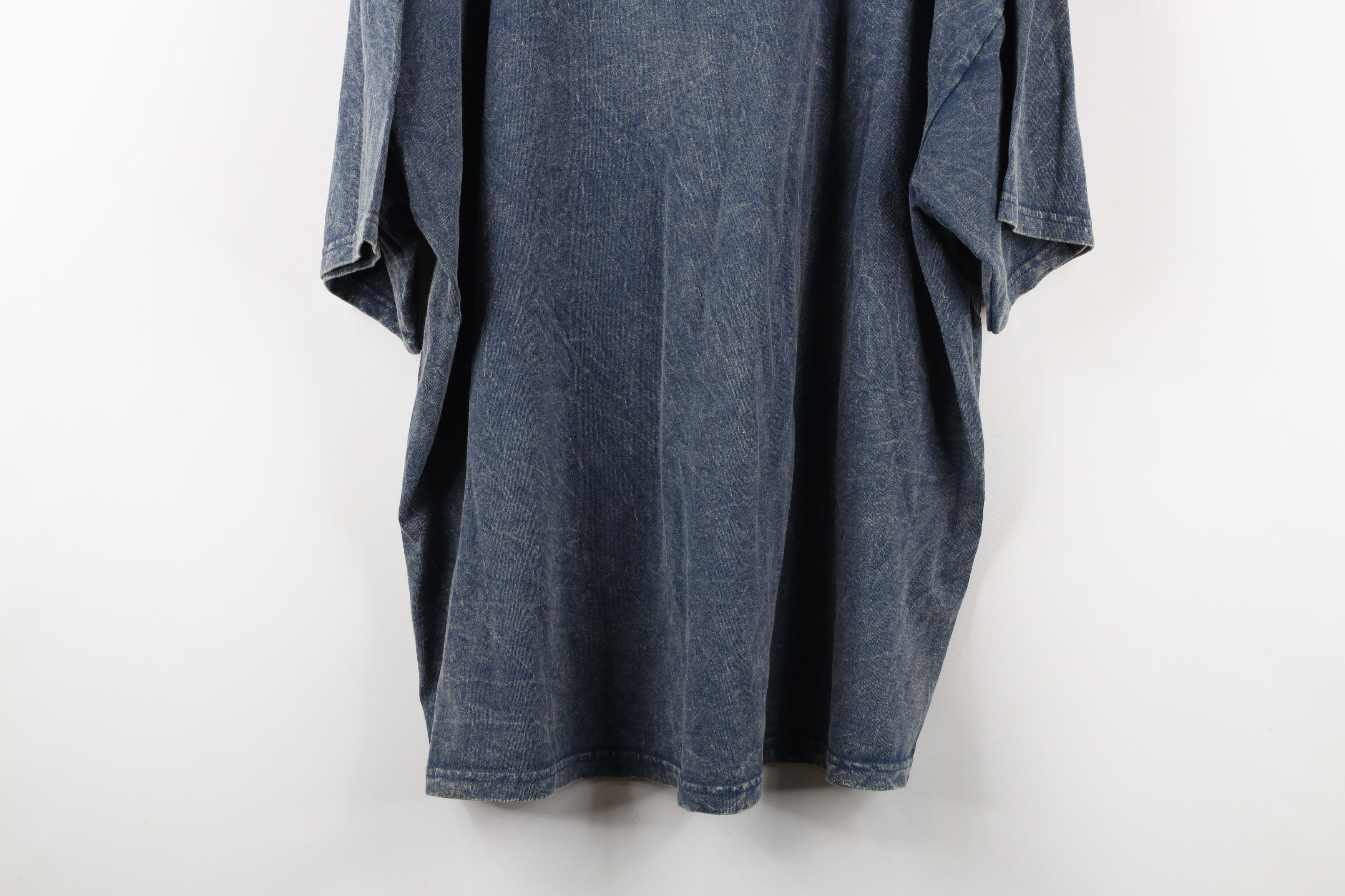 Vintage Vintage 90s Streetwear Celtic Scotland Acid Wash T-Shirt Size US XXL / EU 58 / 5 - 9 Thumbnail