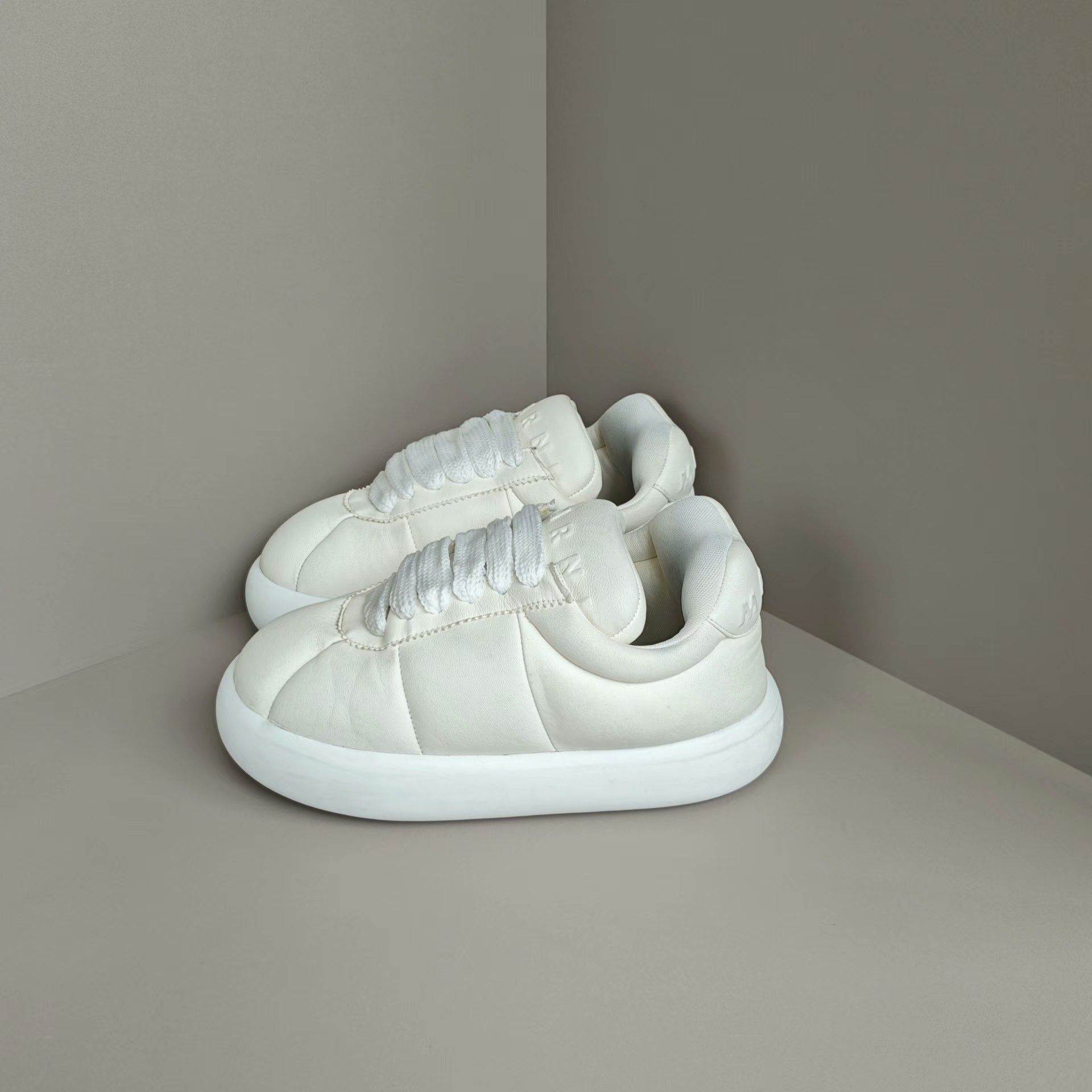Marni Marni Lowtop Sneakers us_9 Women Size US 9 / IT 39 - 1 Thumbnail