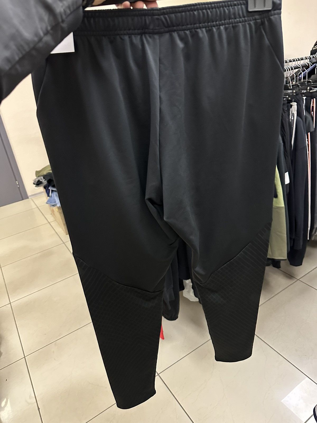 Jordan Brand Paris Saint German x Jordan Paris soccer joggers size S,M,L Size US 34 / EU 50 - 5 Thumbnail