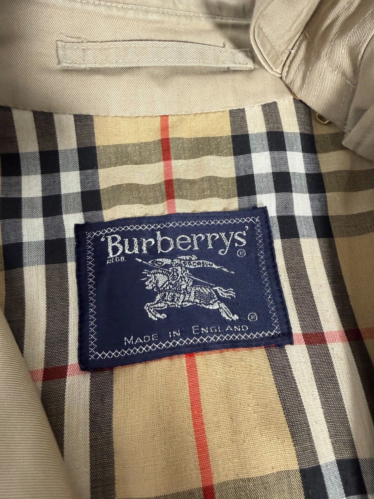Burberry Vintage Burberry London Checkered Linning Beige Trench Coat Size US M / EU 48-50 / 2 - 7 Thumbnail