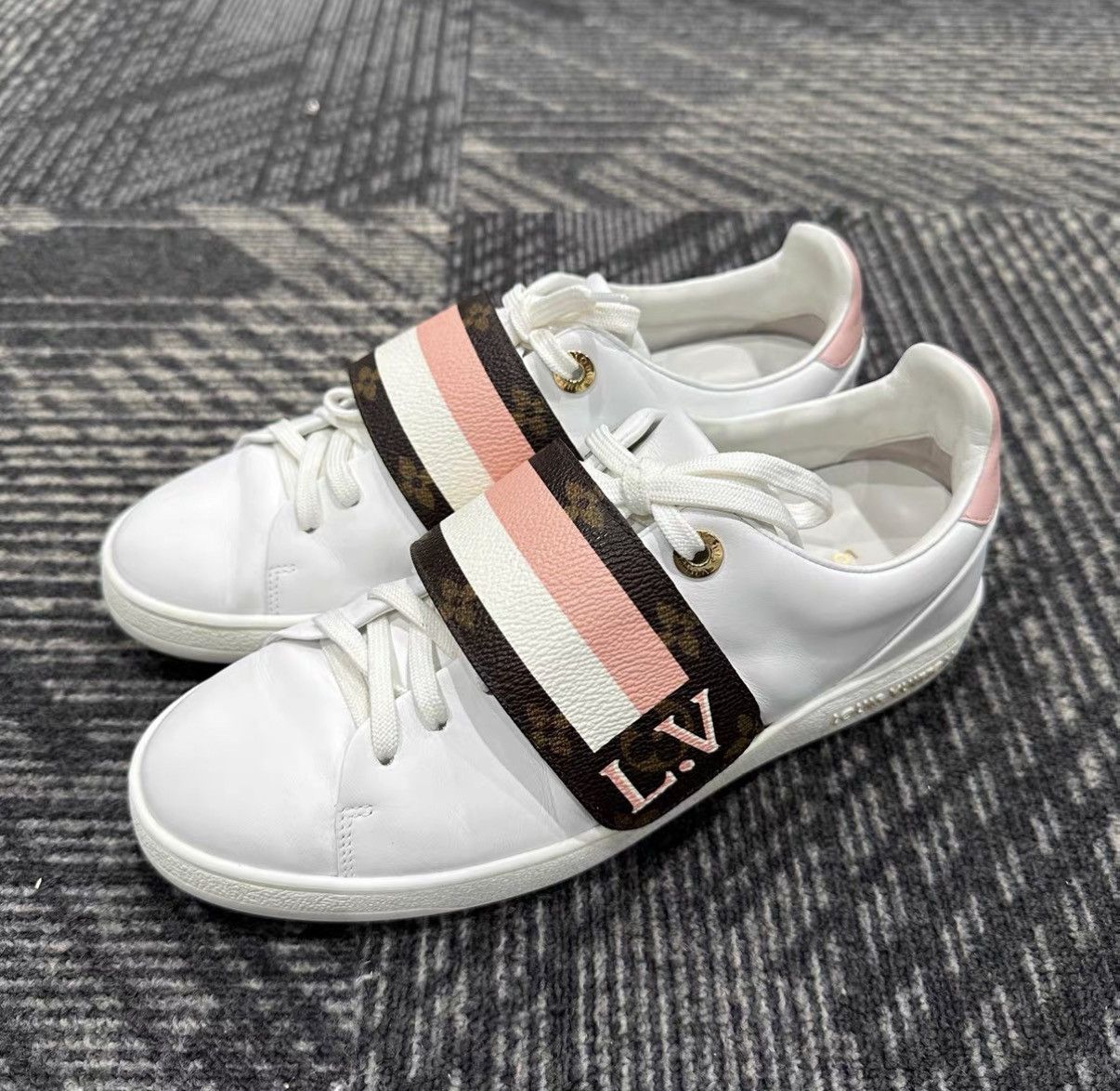 Louis Vuitton Louis Vuitton Pink Velcro Sneakers J42 Size US 6.5 / IT 36.5 - 1 Thumbnail