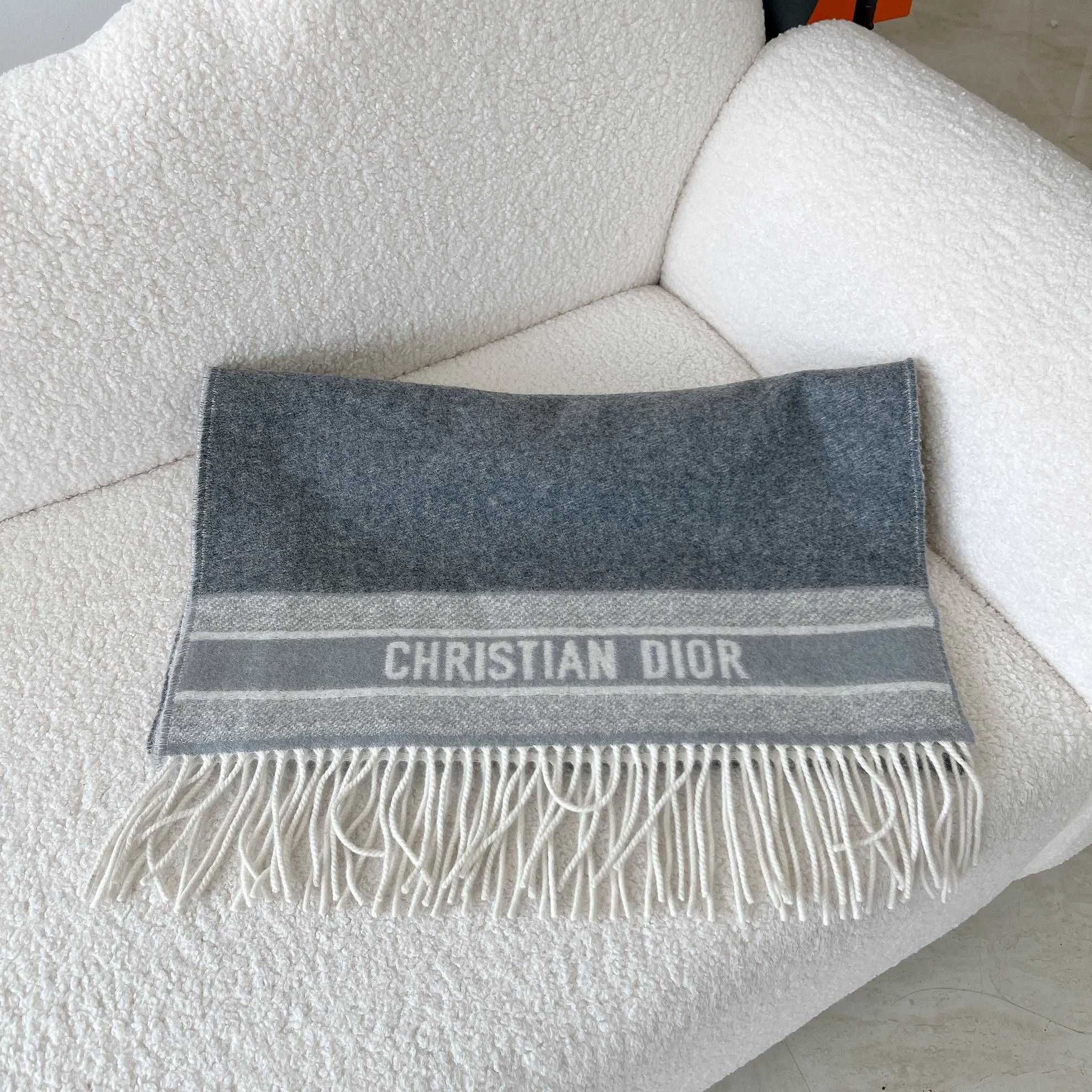 Dior Dior Double-Faced Tassel Cashmere Scarf U Size 2811 Size ONE SIZE - 2 Thumbnail