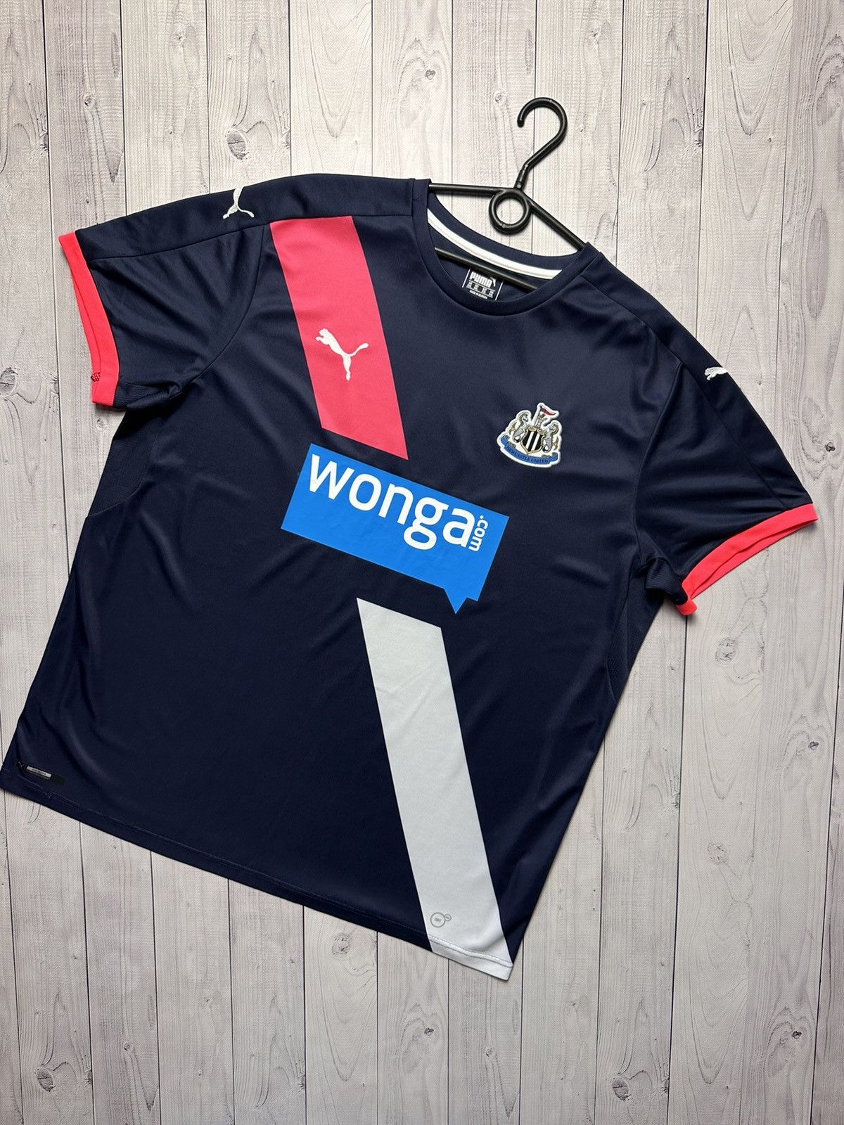 Puma × Vintage Vintage New Castle United soccer jersey size XXL puma rare Size US XXL / EU 58 / 5 - 1 Thumbnail