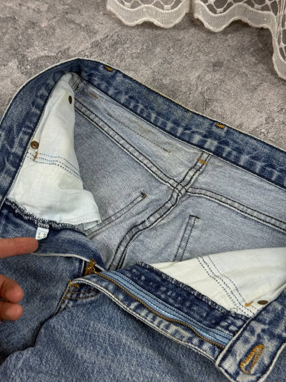 Armani Vintage 90's Armani Jeans Metal Logo Blue Denim Comfort fit Size US 29 - 9 Thumbnail