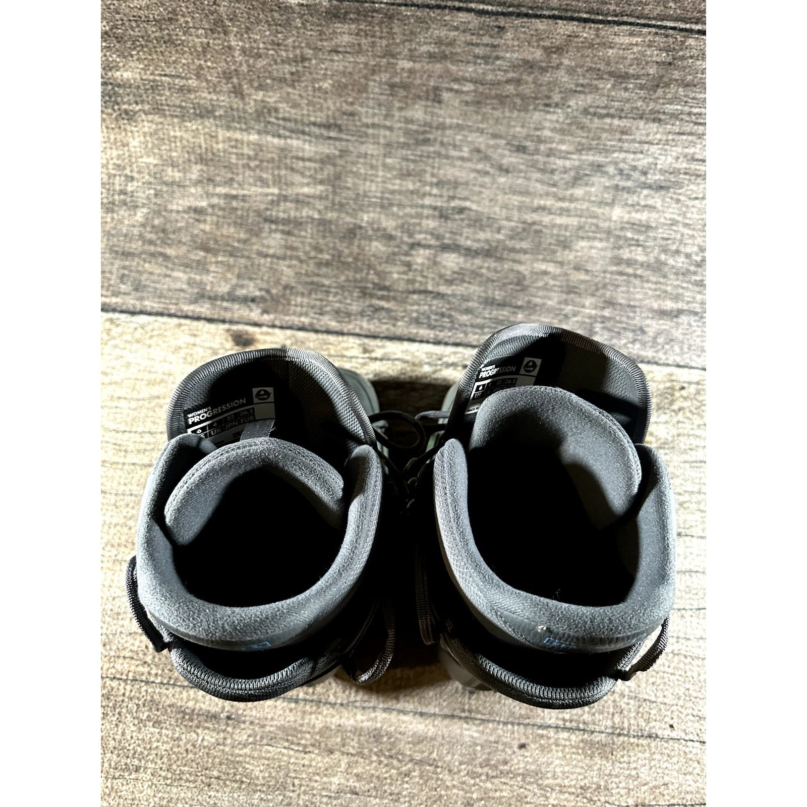 Burton Burton Women's Progression Imprint 1 Snowboard Boots Grey 6 Size US 6 / IT 36 - 8 Thumbnail