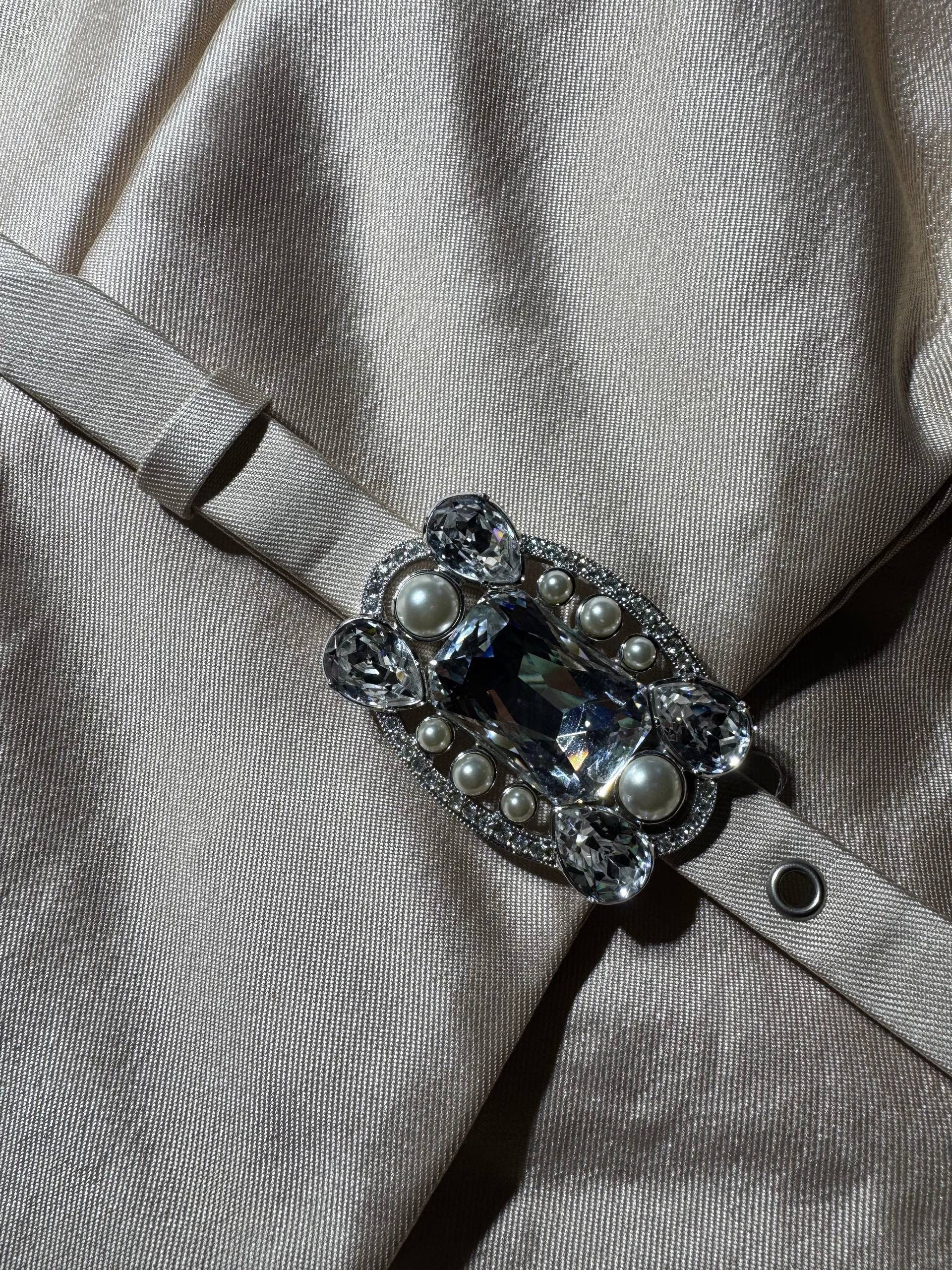 Dior Christian Dior Vintage Women’s Beige Blazer Made in Italy Size M / US 6-8 / IT 42-44 - 4 Thumbnail