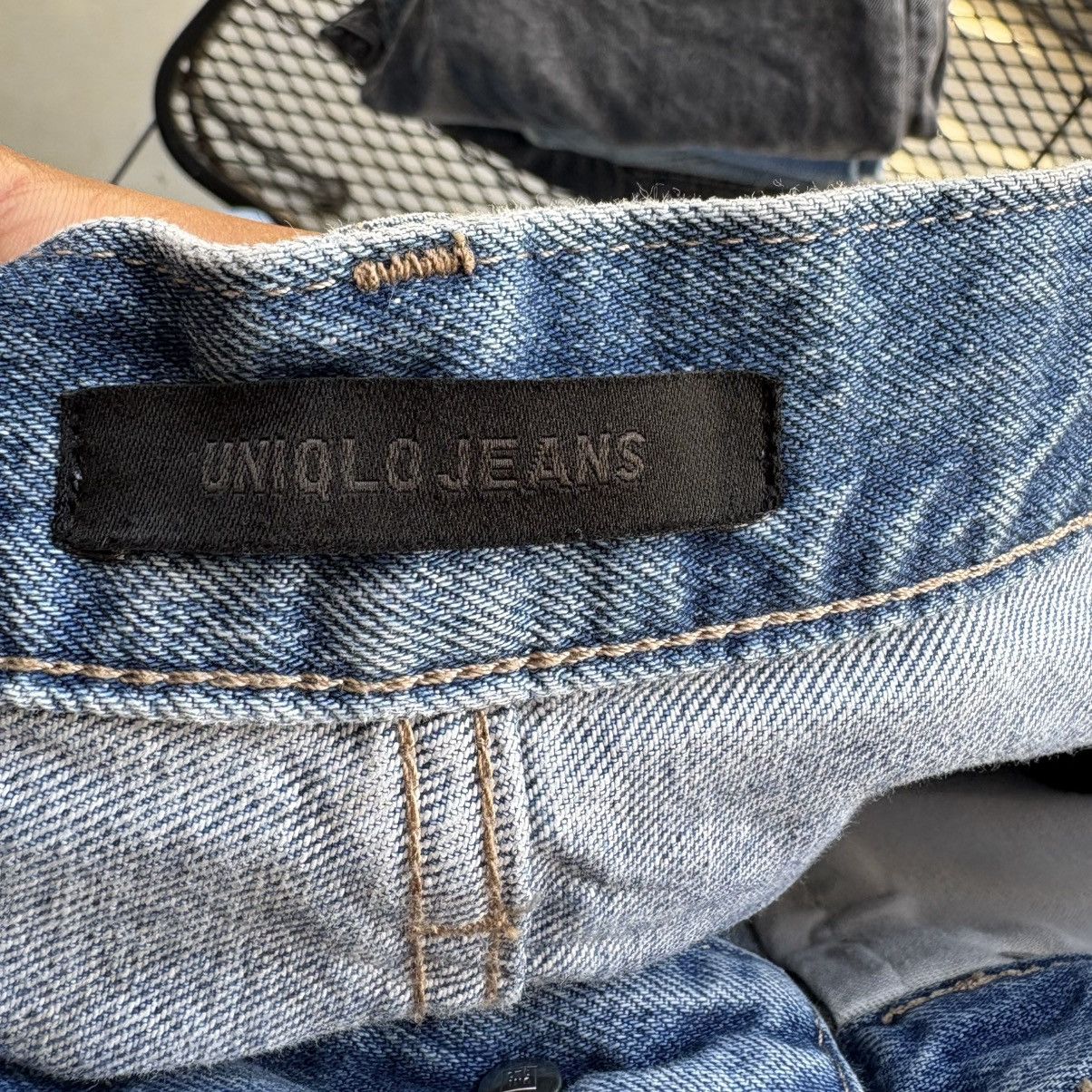 Uniqlo Uniqlo Jeans Size 33x32 Regular Straight Fit Blue Denim Men Size US 33 - 7 Thumbnail
