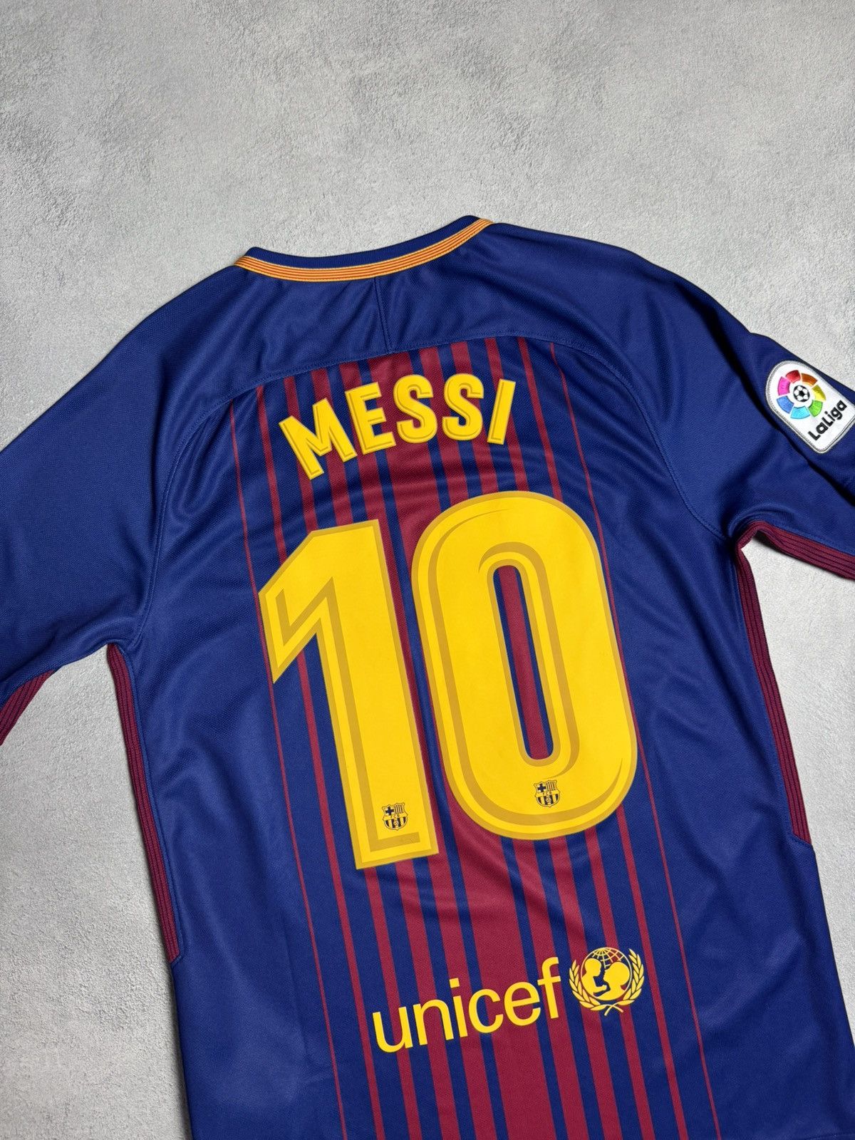 Nike Barcelona 2017 2018 Home Shirt Soccer Jersey Nike #10 Messi Size US S / EU 44-46 / 1 - 3 Thumbnail