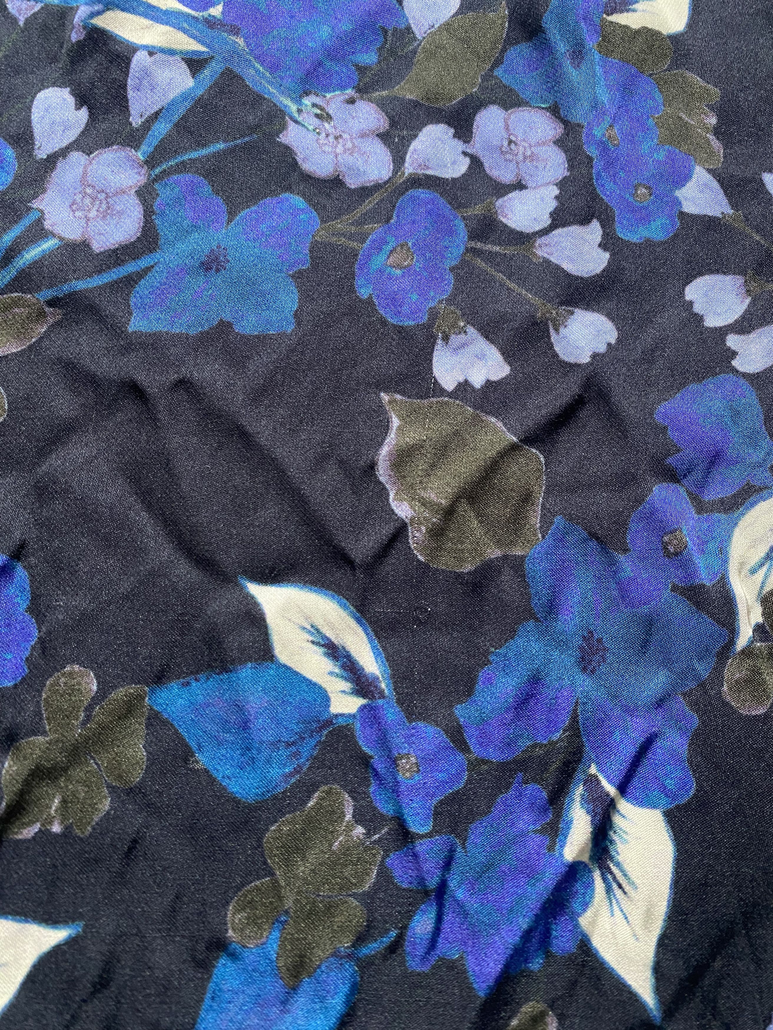 Vintage Silk Blouse – Italy, Black & Blue 2-biz Size M / US 6-8 / IT 42-44 - 3 Thumbnail
