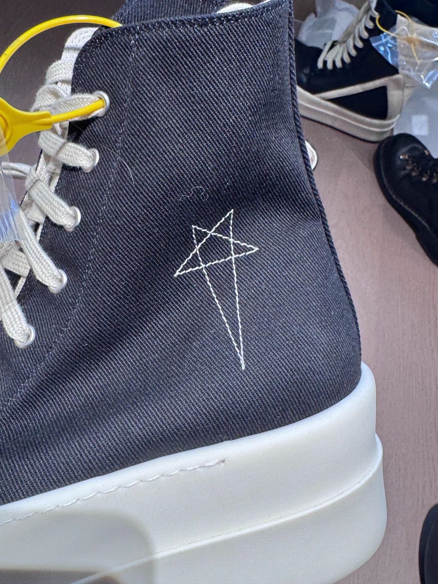 Rick Owens Rick Owens Drkshdw 25ss M Blk Star-Embroidered High Top 43 Size US 10 / EU 43 - 2 Thumbnail