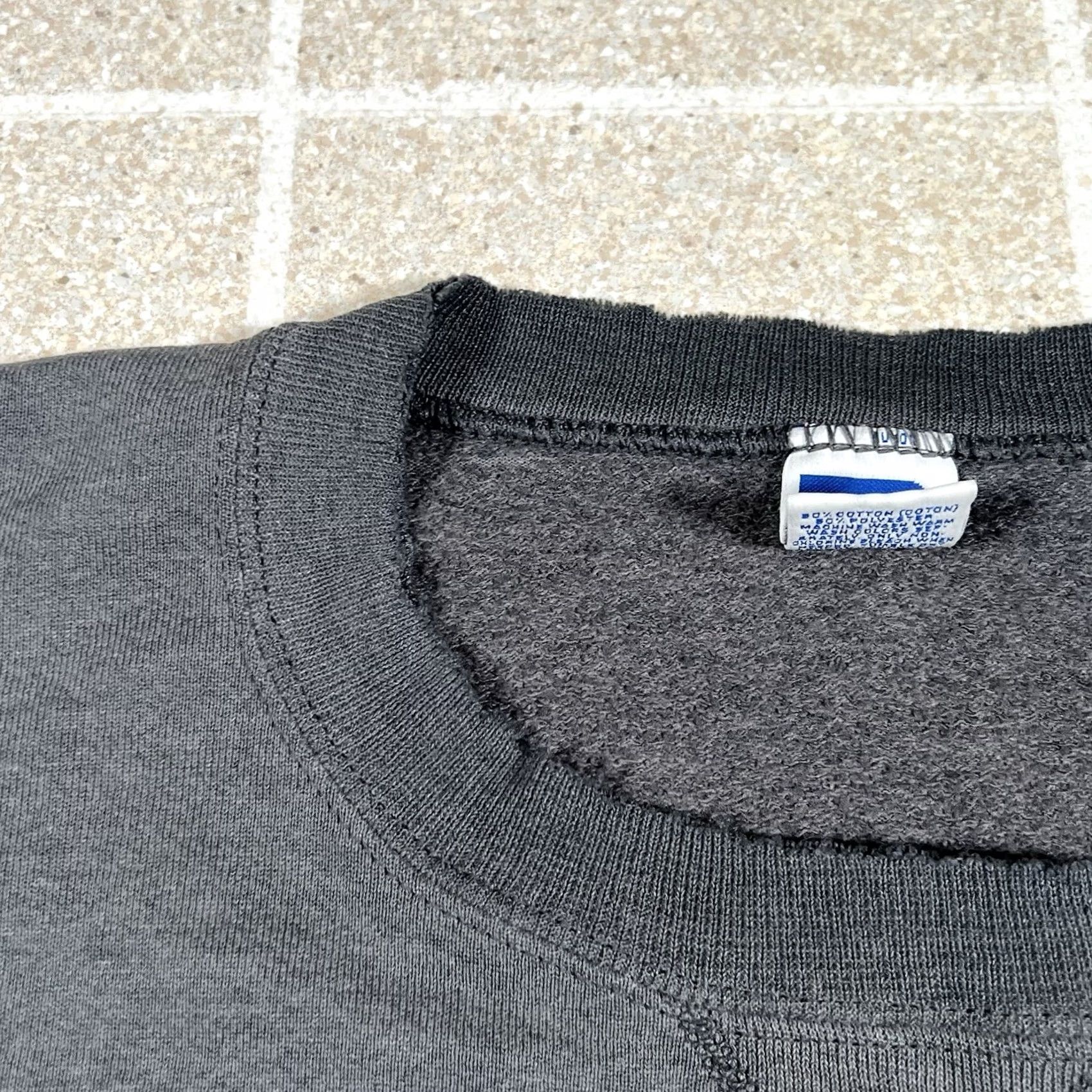 Russell Athletic VINTAGE Russell Athletic Sweatshirt 2XL Gray Men's Heavyweight 90s Made in USA Size US XXL / EU 58 / 5 - 4 Thumbnail